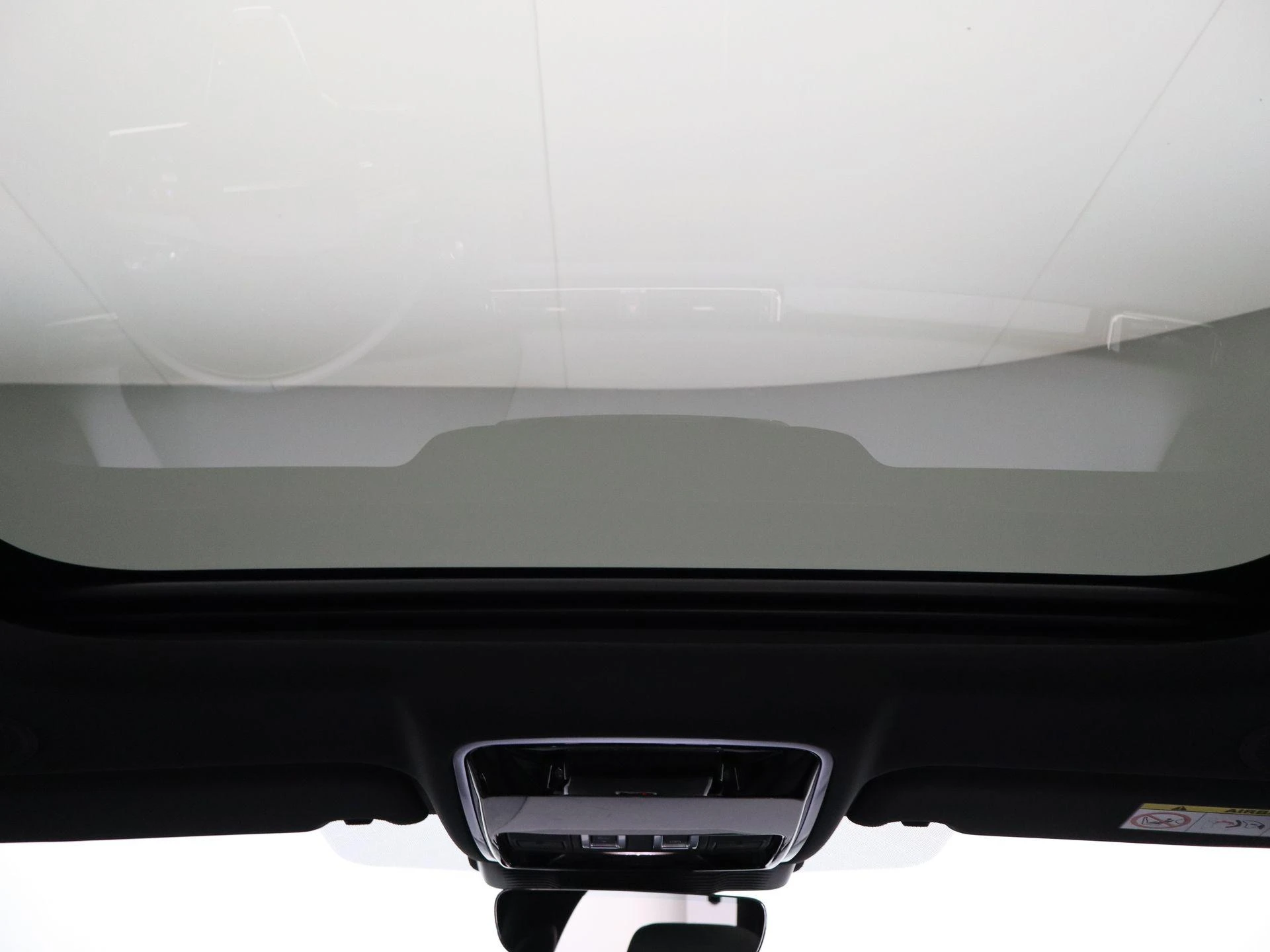 Land Rover-Range Rover Velar-image-38