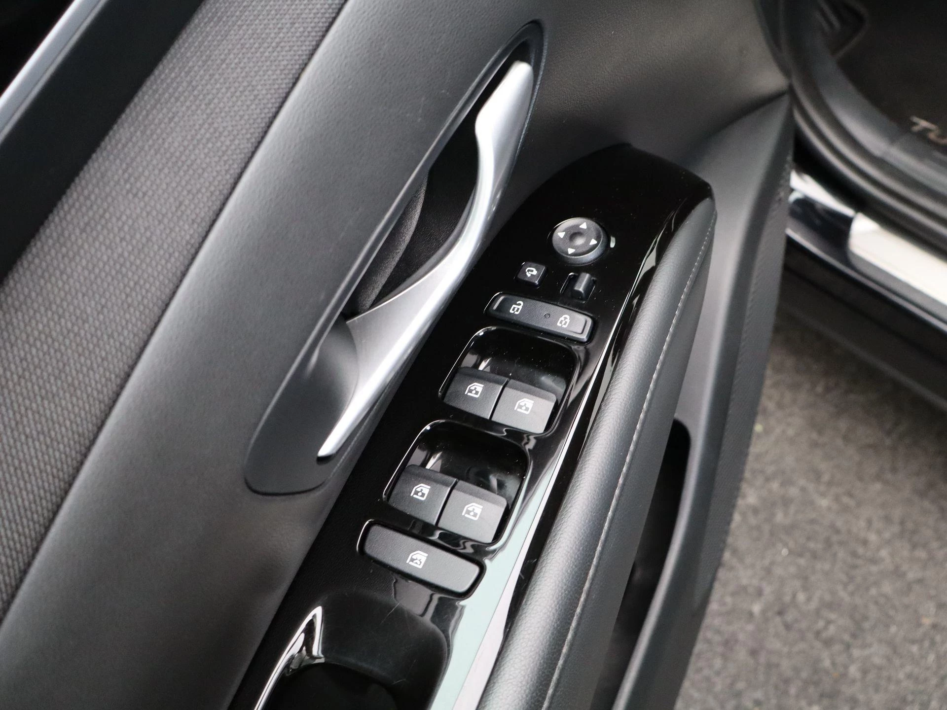 Hyundai Tucson 1.6 T-GDI PHEV Premium 4WD Automaat |