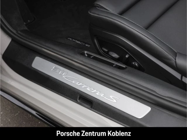 Porsche-911-image-21