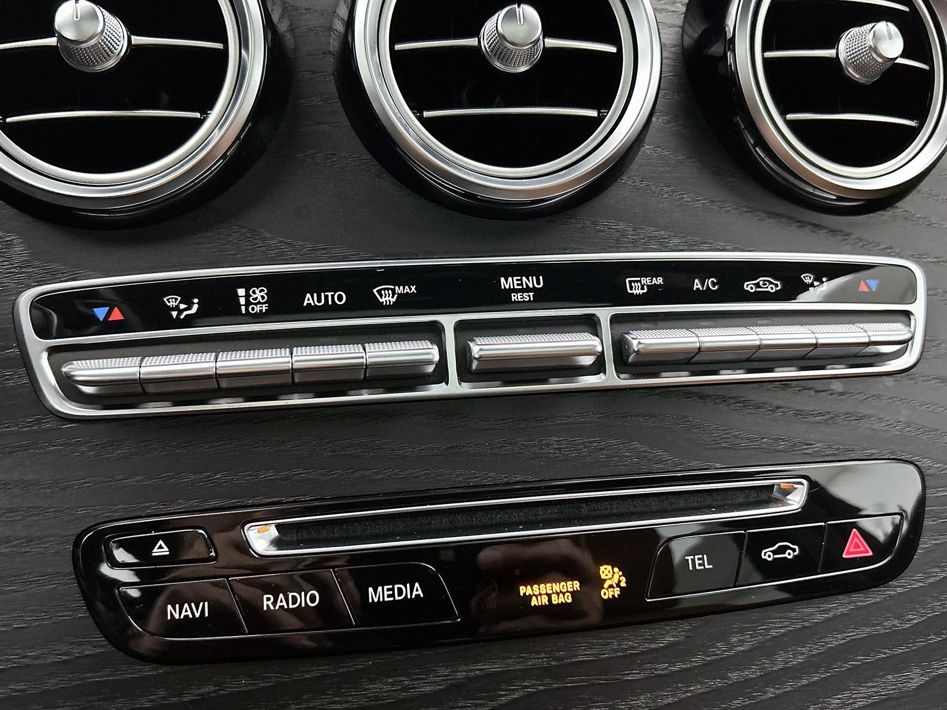 Mercedes-Benz-GLC-image-13