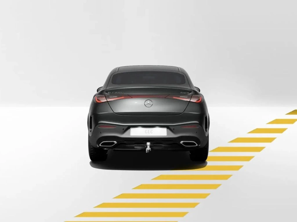 Mercedes-Benz-GLC 220 d-image-5