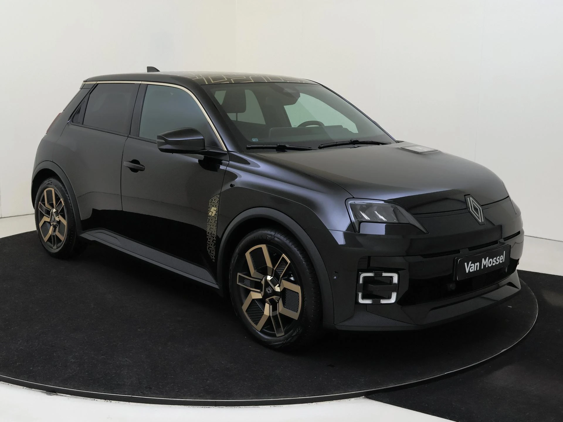 Renault-5-image-1