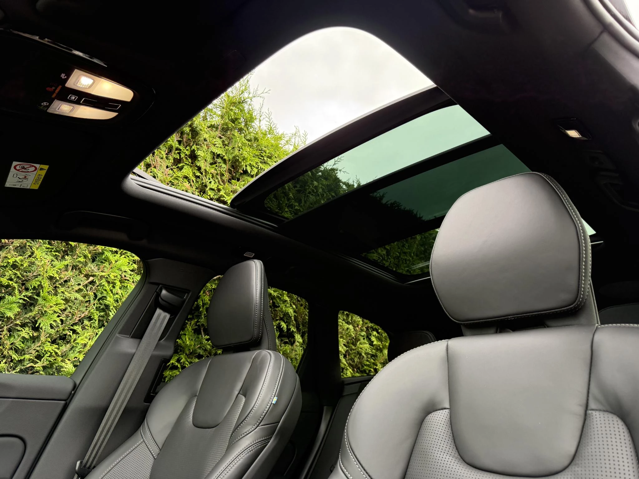 Volvo XC60 T6 Black Edition Ultra AWD Plug-in Hybrid