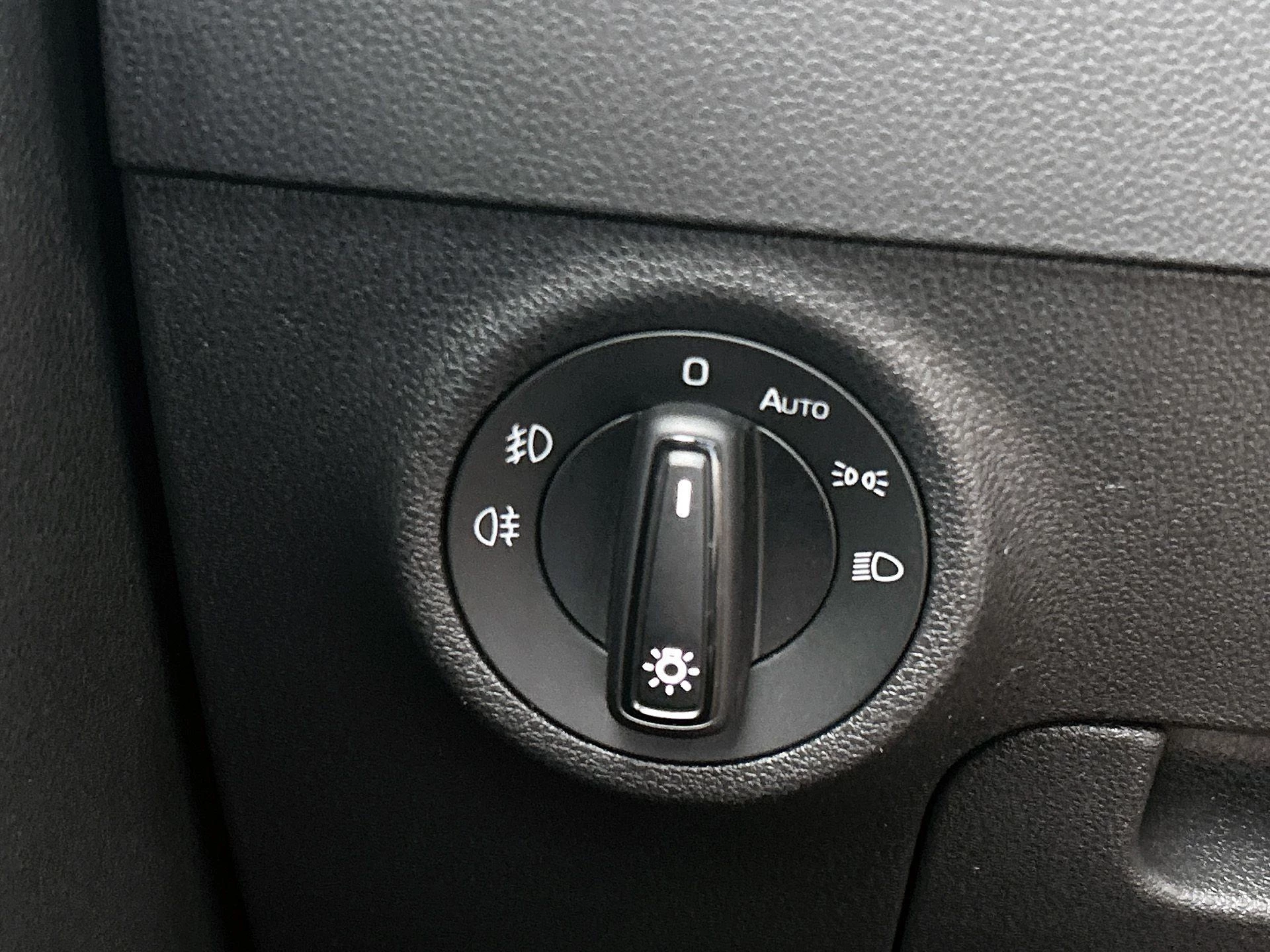 Škoda Karoq 1.5 TSI ACT Sportline Business