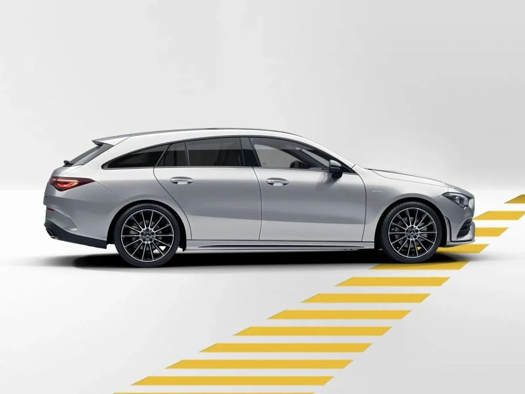 Mercedes-Benz-CLA 220 d-image-7