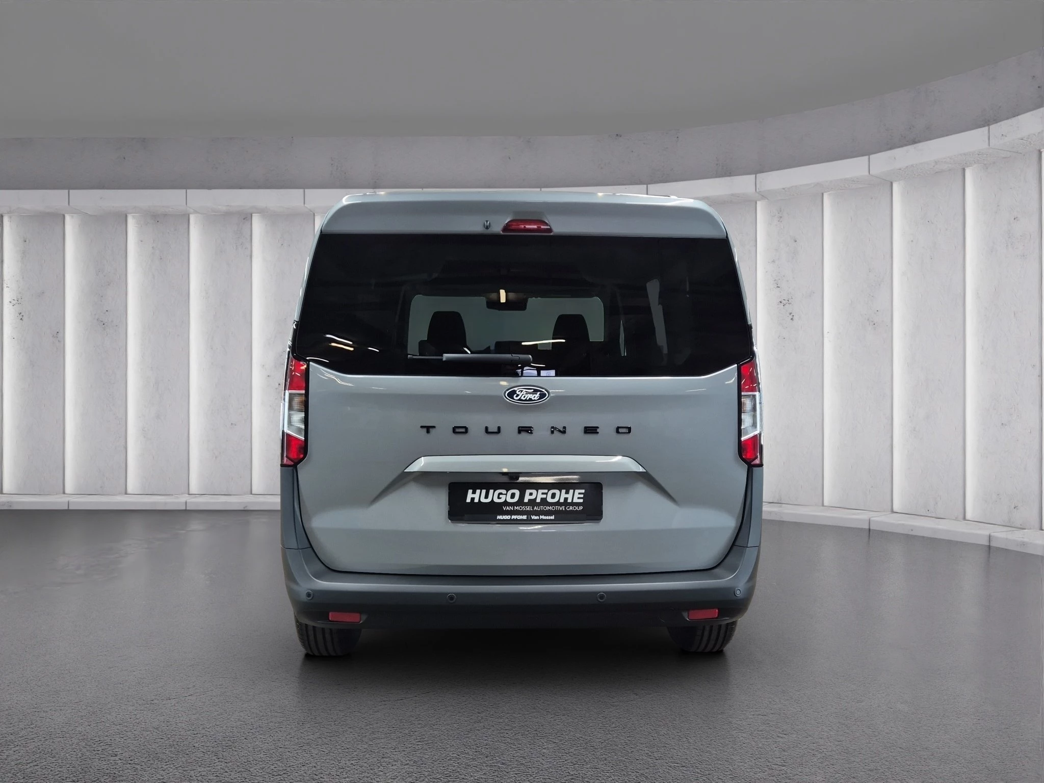 Ford Tourneo Courier Titanium 1.0 EcoBoost 92 kW Auto Kompaktvan. 5-türig