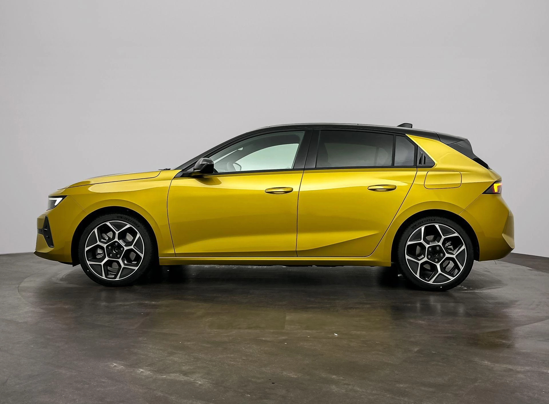 Opel-Astra-image-9