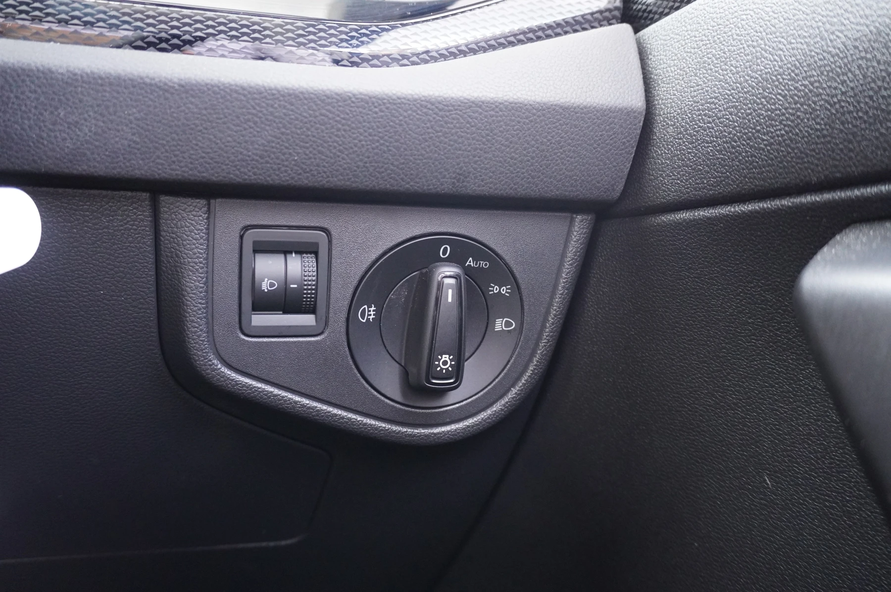 Volkswagen-Polo-image-20