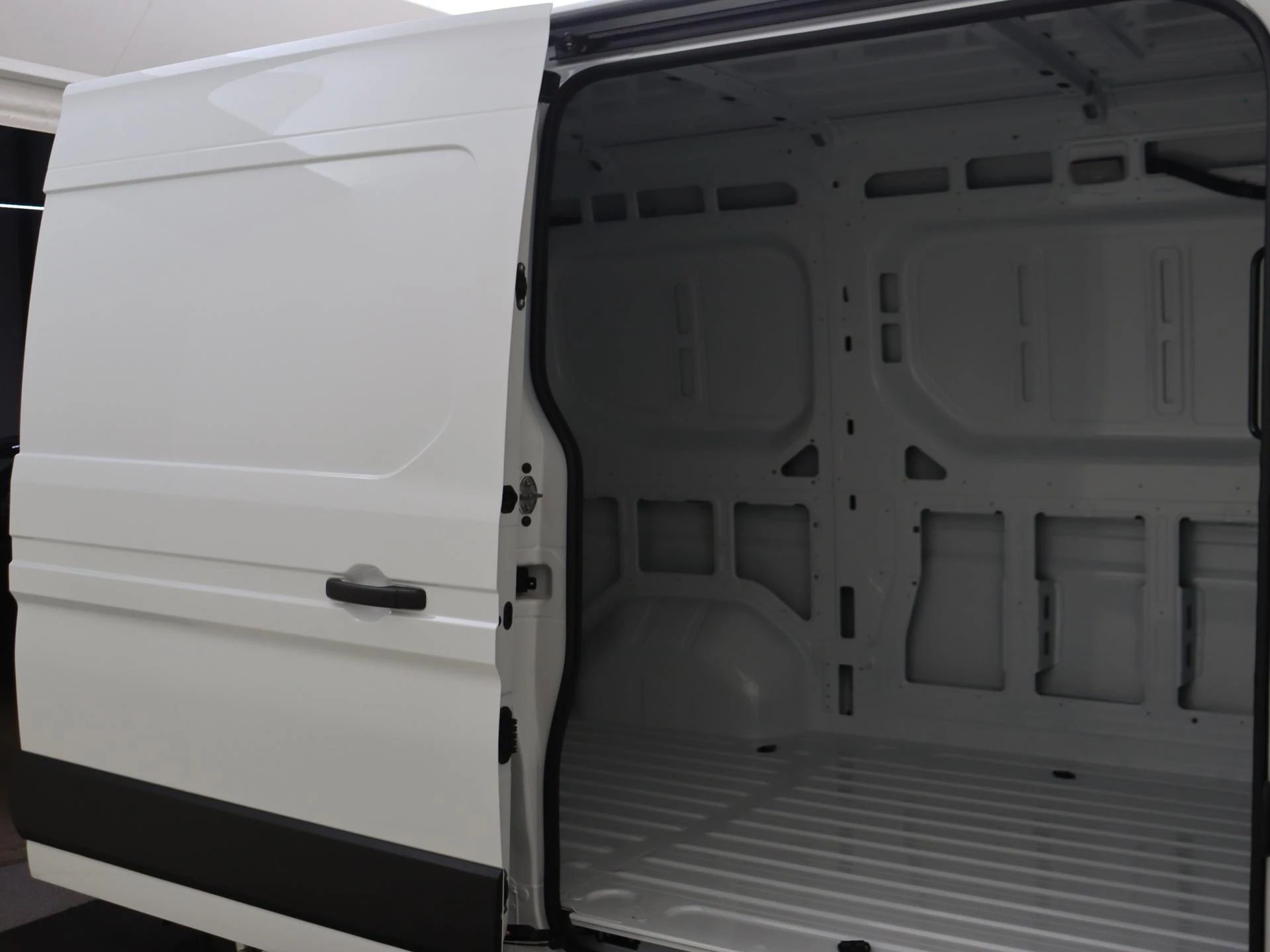 Renault Master T35 2.0 dCi 170 L2H2 Extra