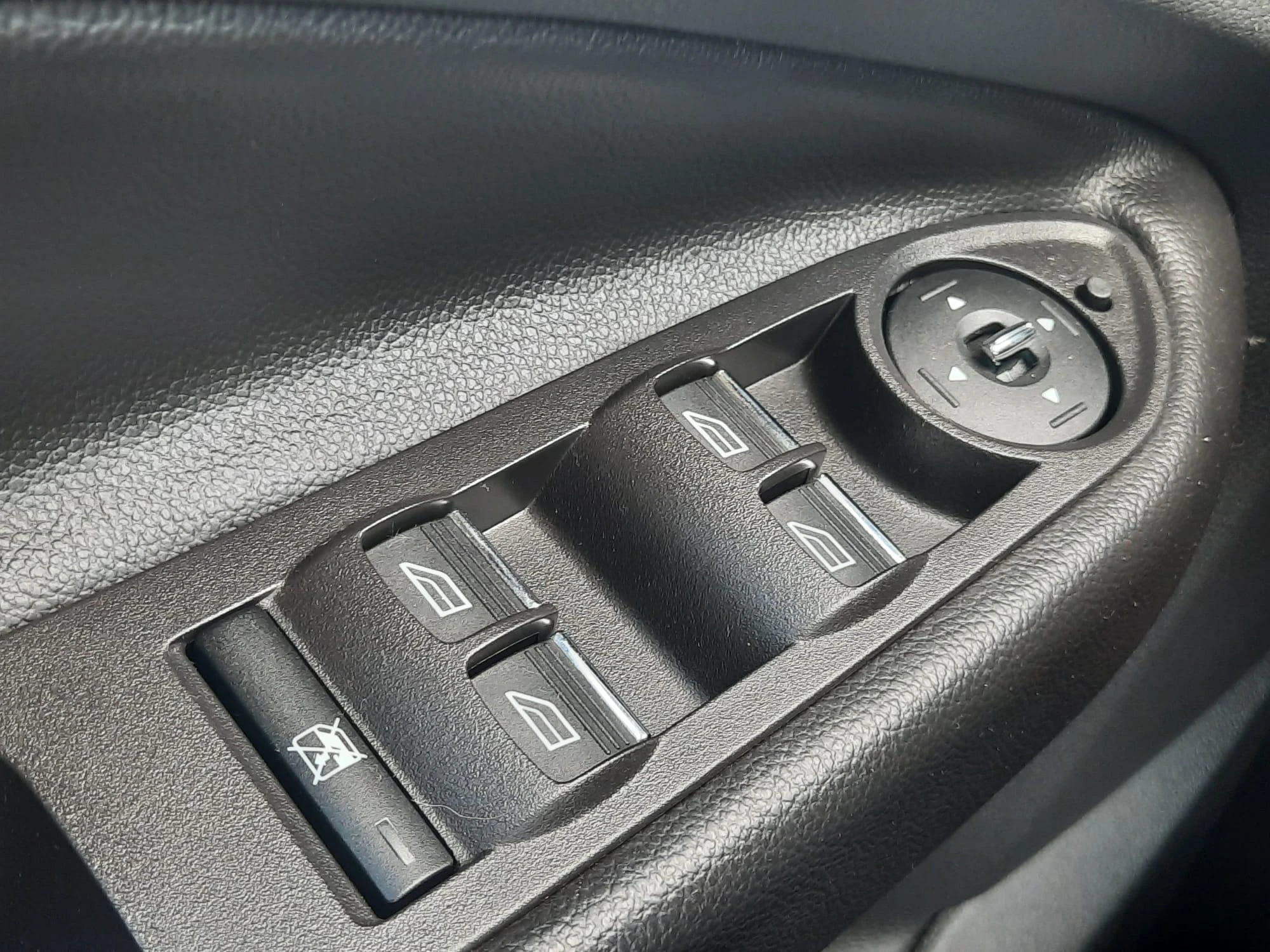 Ford-Kuga-image-18