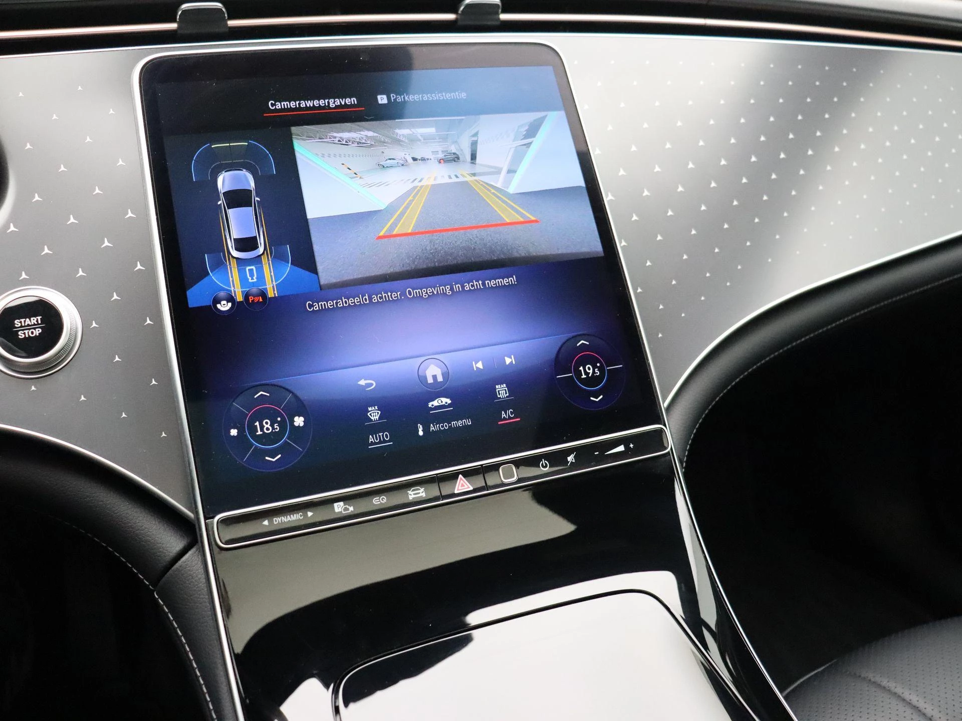 Mercedes-Benz-EQE-image-13