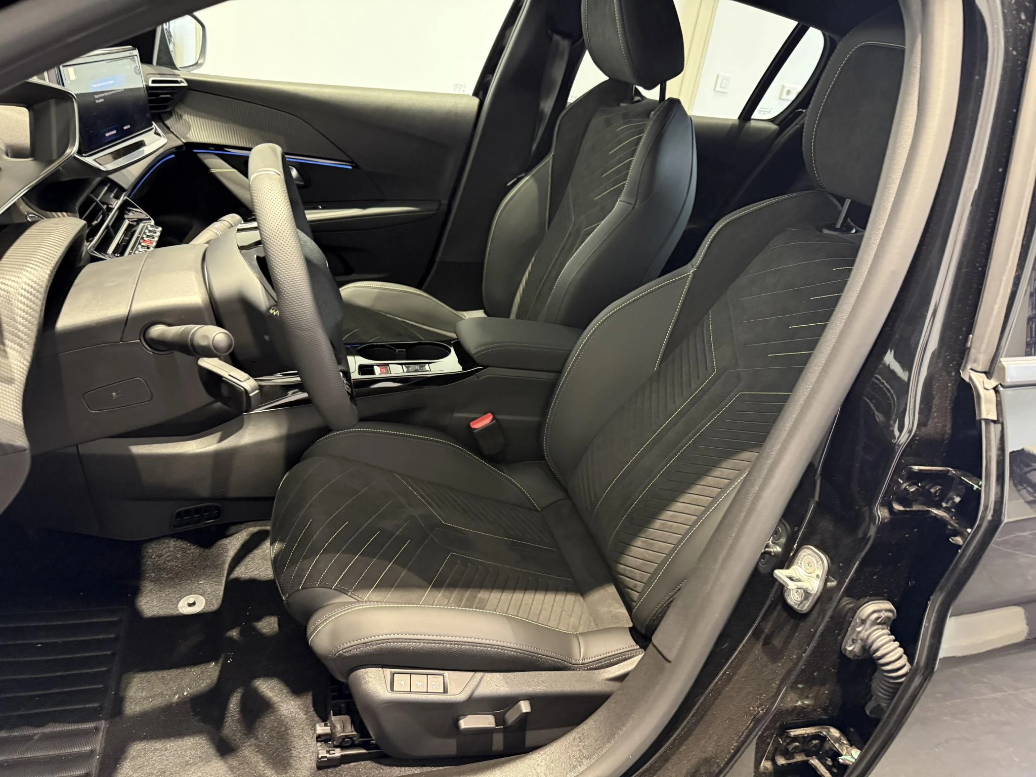 Peugeot-208-image-7
