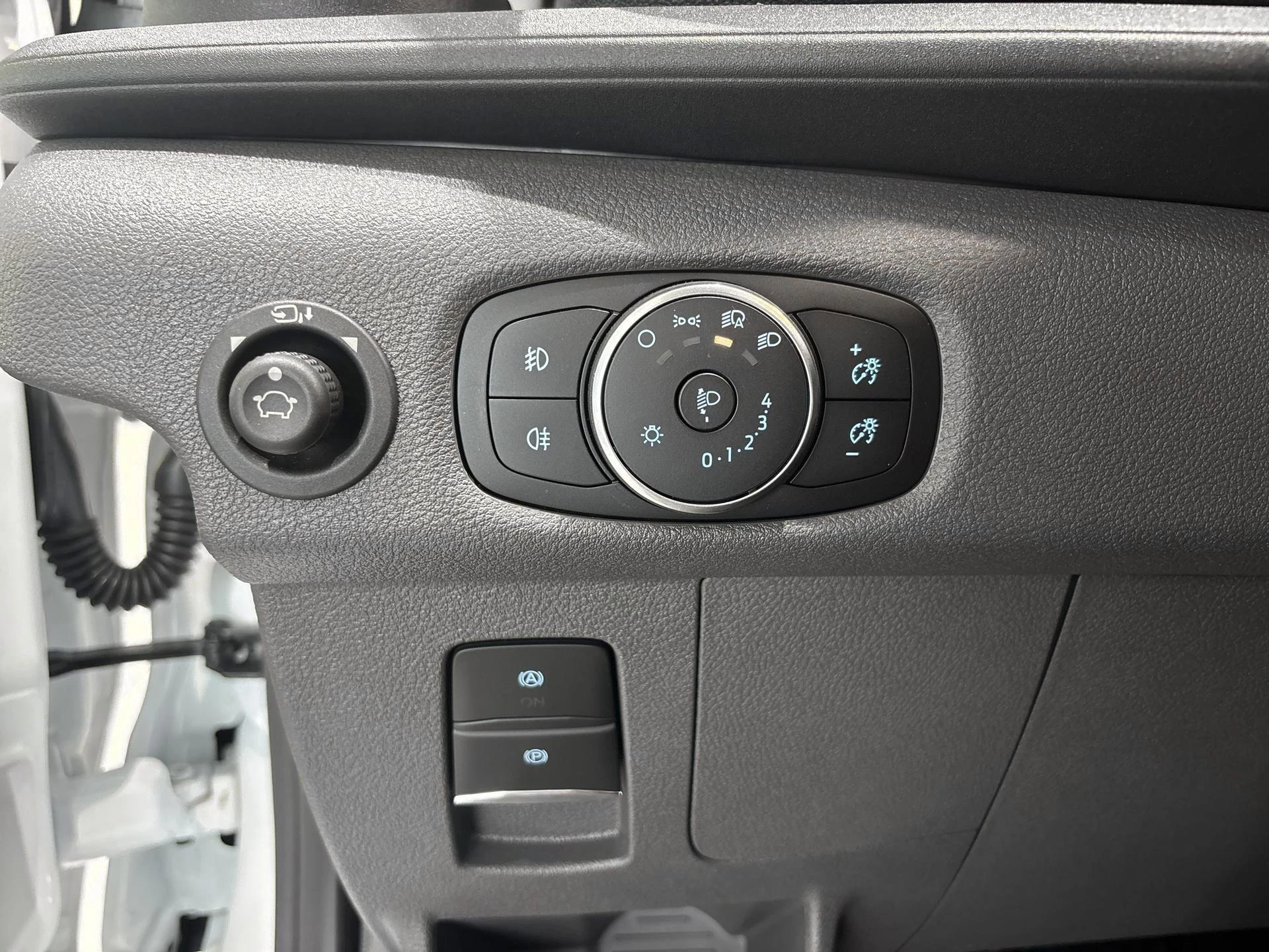 Ford-Transit-image-15