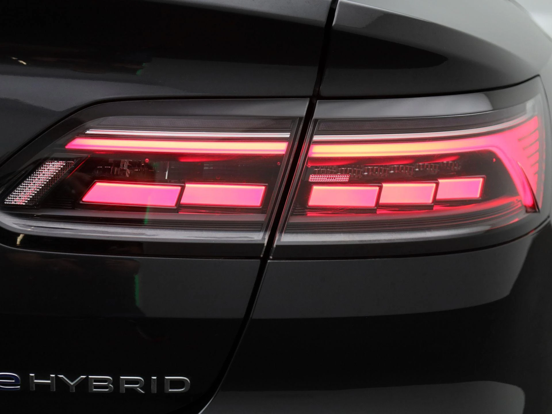 Volkswagen Arteon 1.4 eHybrid DSG R-Line