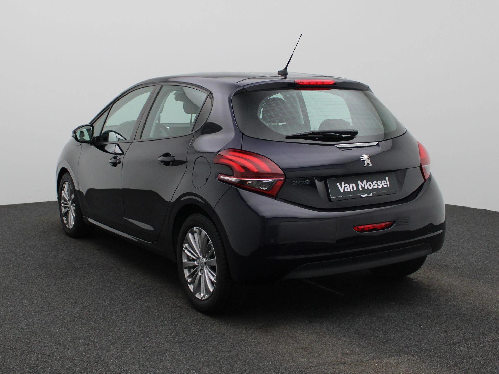 Peugeot-208-image-1