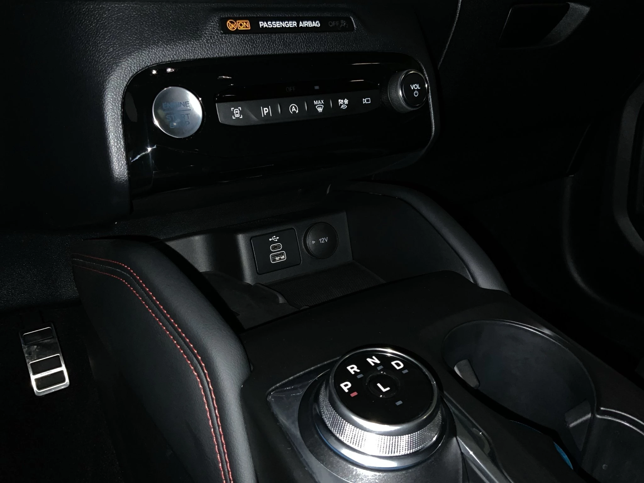 Ford Kuga ST-Line X Aut.*360GRAD*LED-MATRIX*NAVI*GRA*WINTER-PKT.