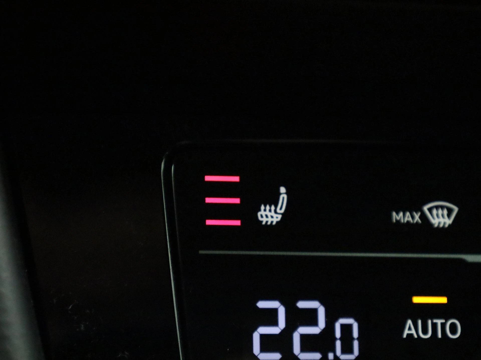 Volkswagen-Passat-image-21