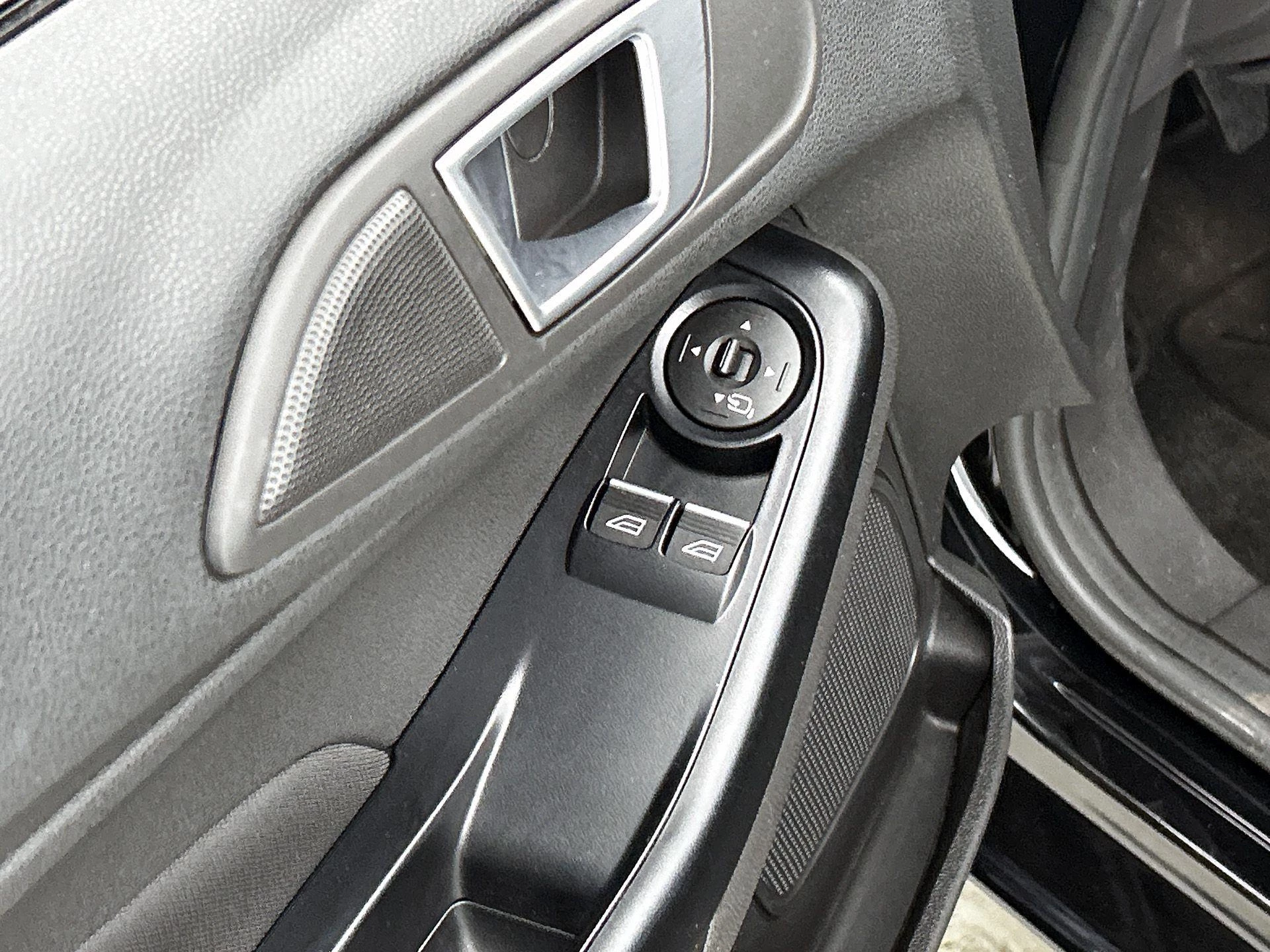 Ford-Fiesta-image-27