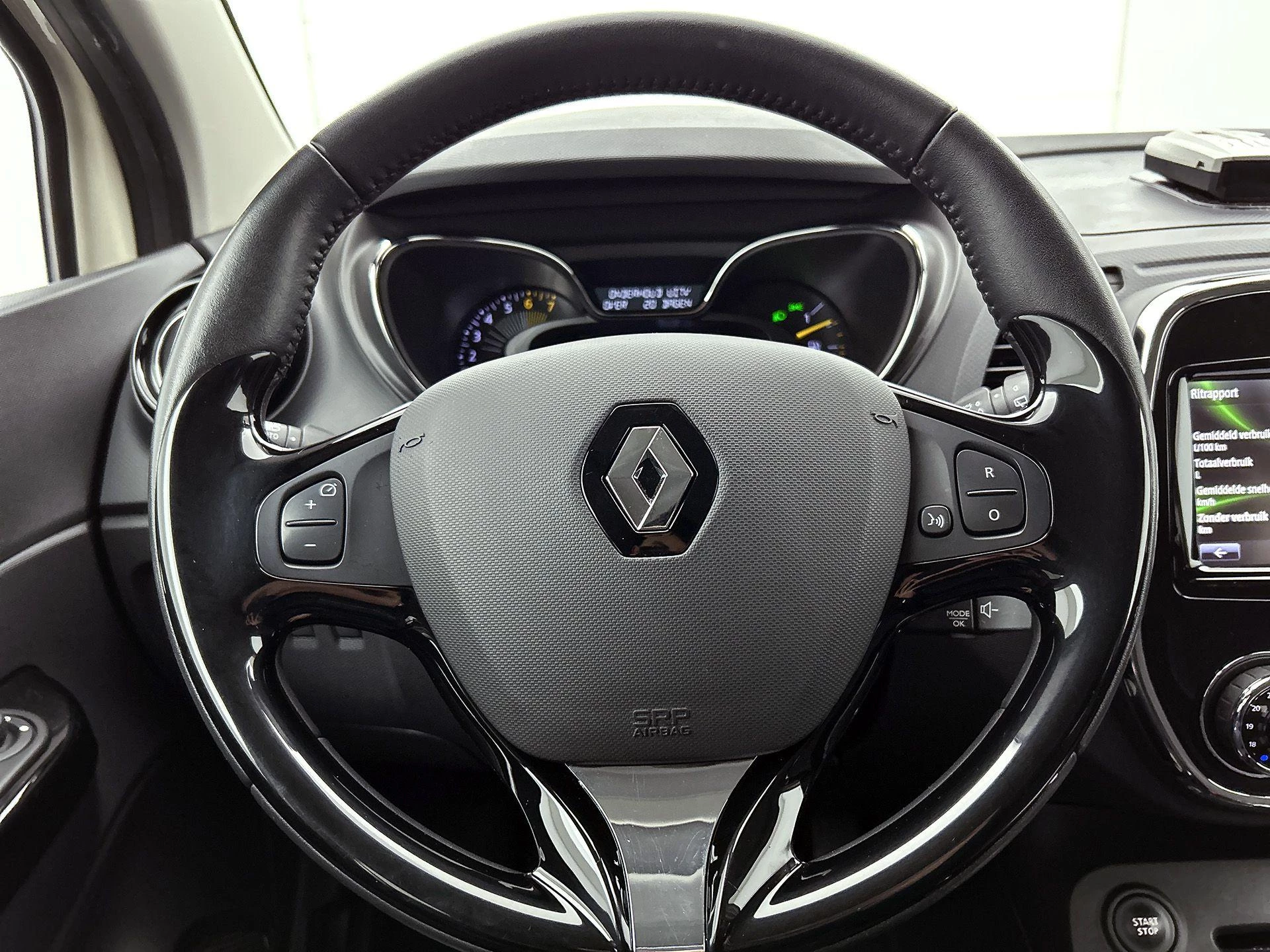 Renault-Captur-image-28