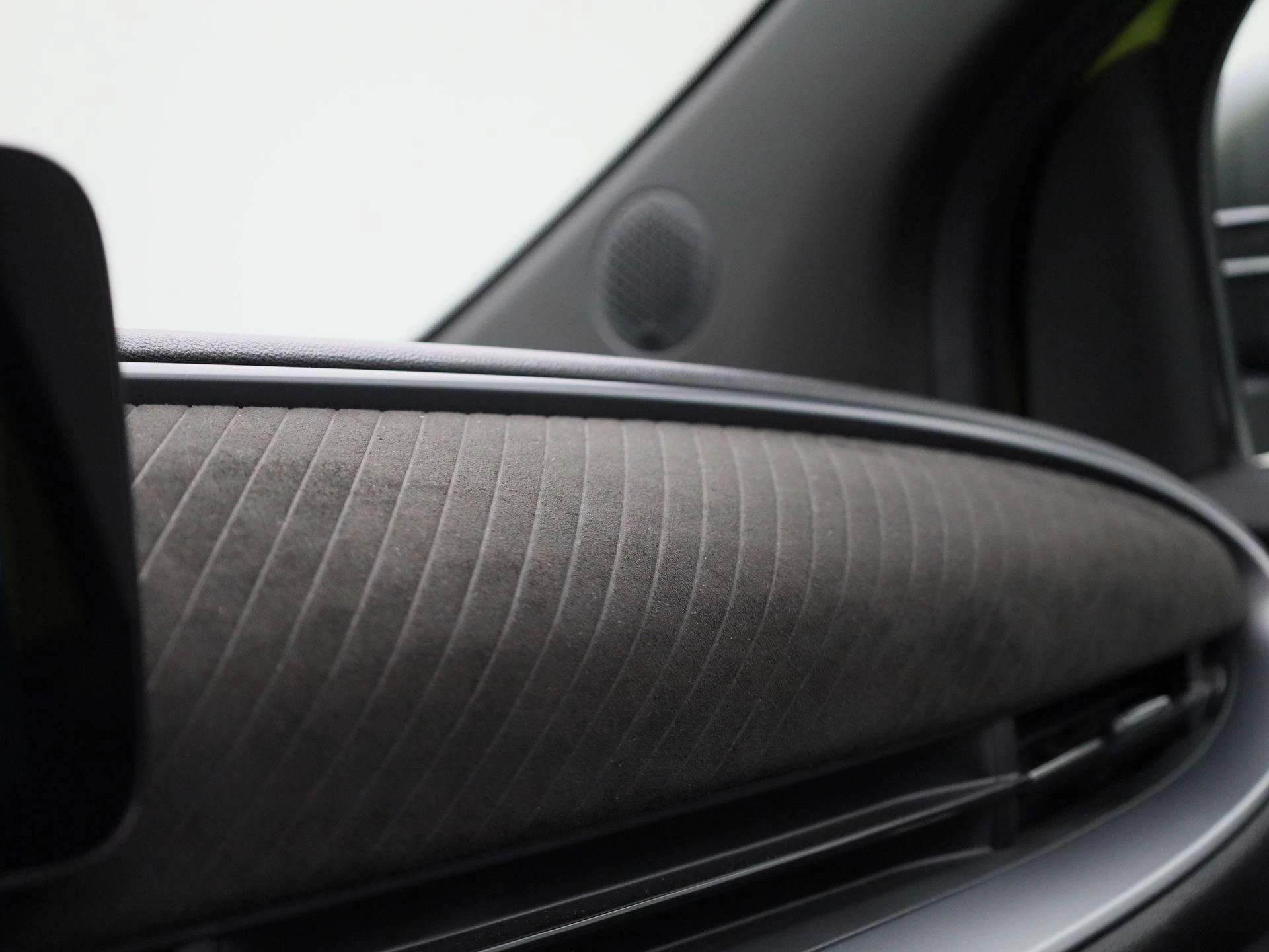 Abarth-500C-image-32