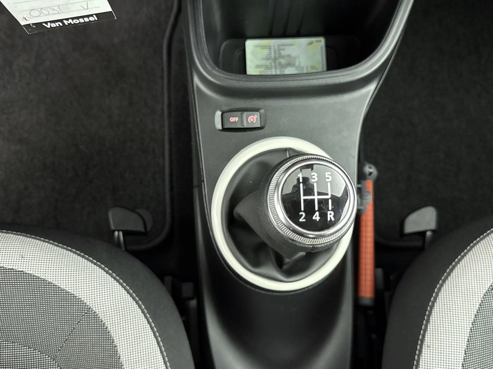 Renault-Twingo-image-22