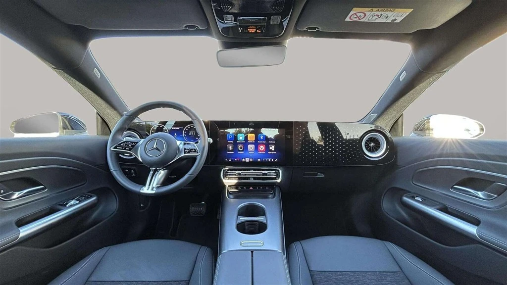 Mercedes-Benz-CLA-image-13