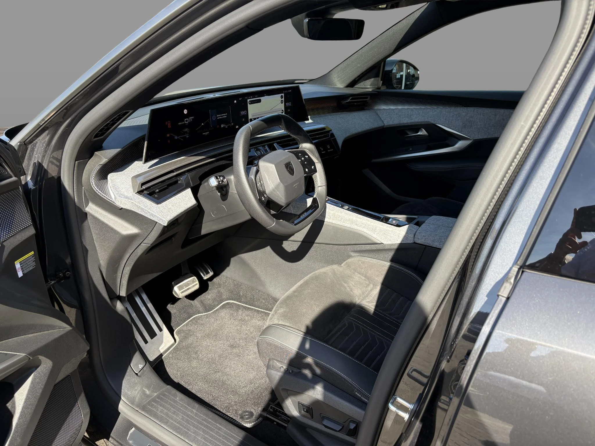 Peugeot-5008-image-12