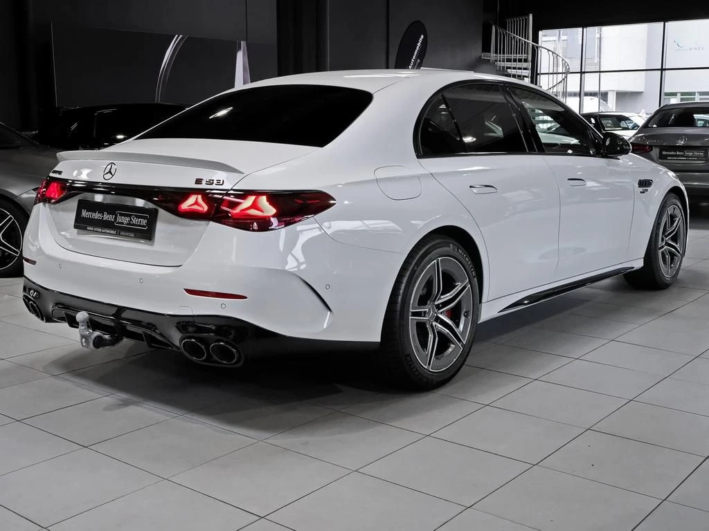 Mercedes-AMG-E-Klasse 53 AMG-image-5