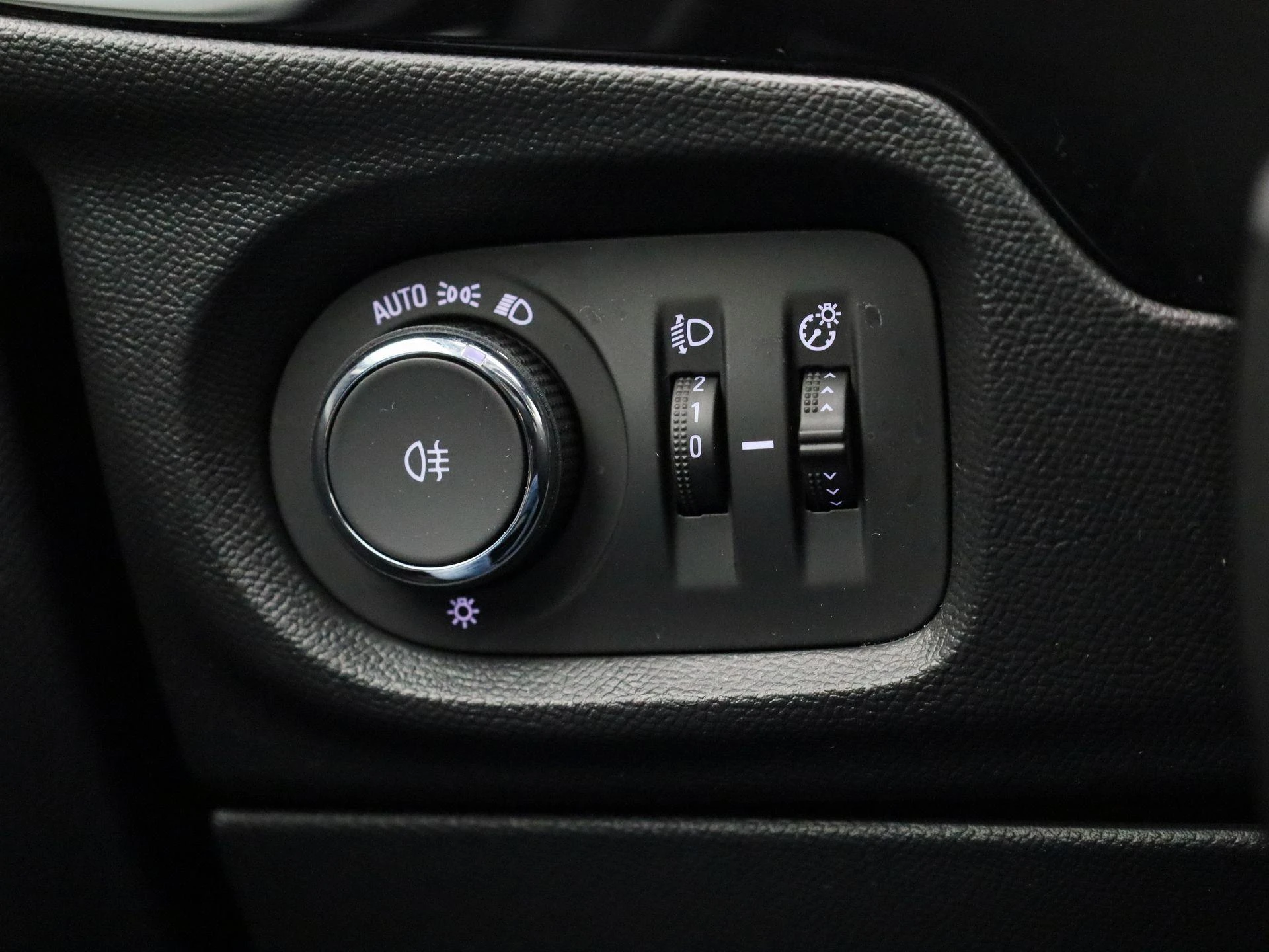 Opel-Corsa-image-18