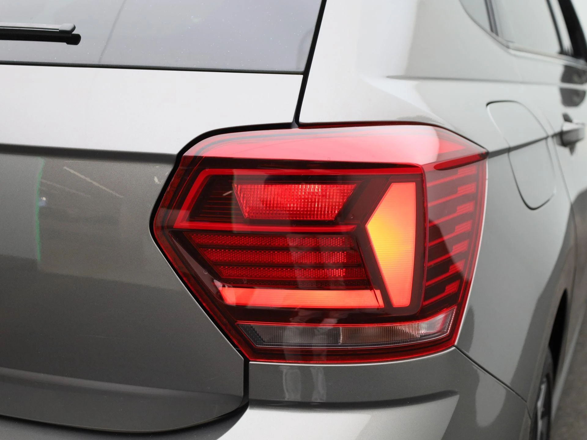 Volkswagen-Polo-image-25