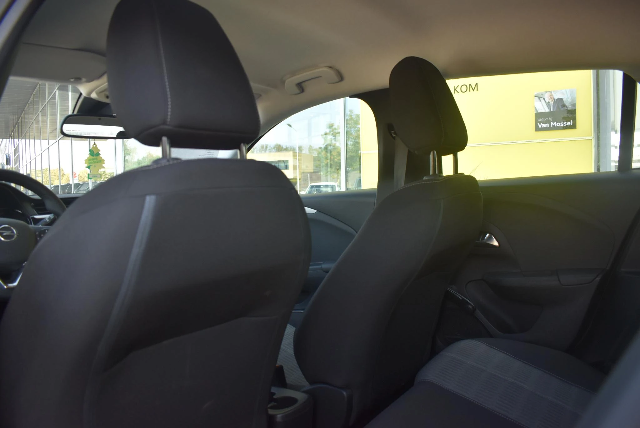 Opel-Corsa-image-10