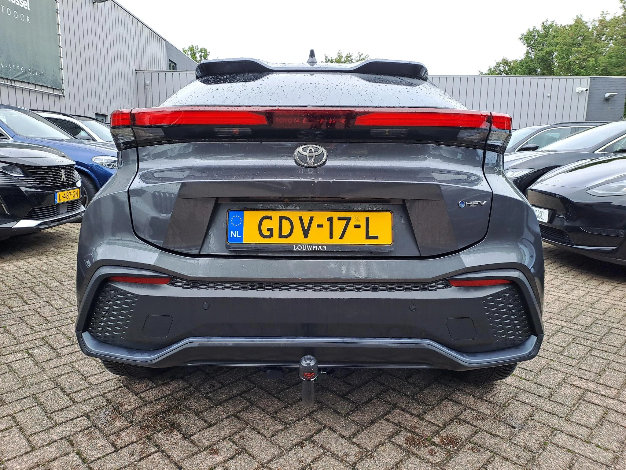 Toyota-C-HR-image-3