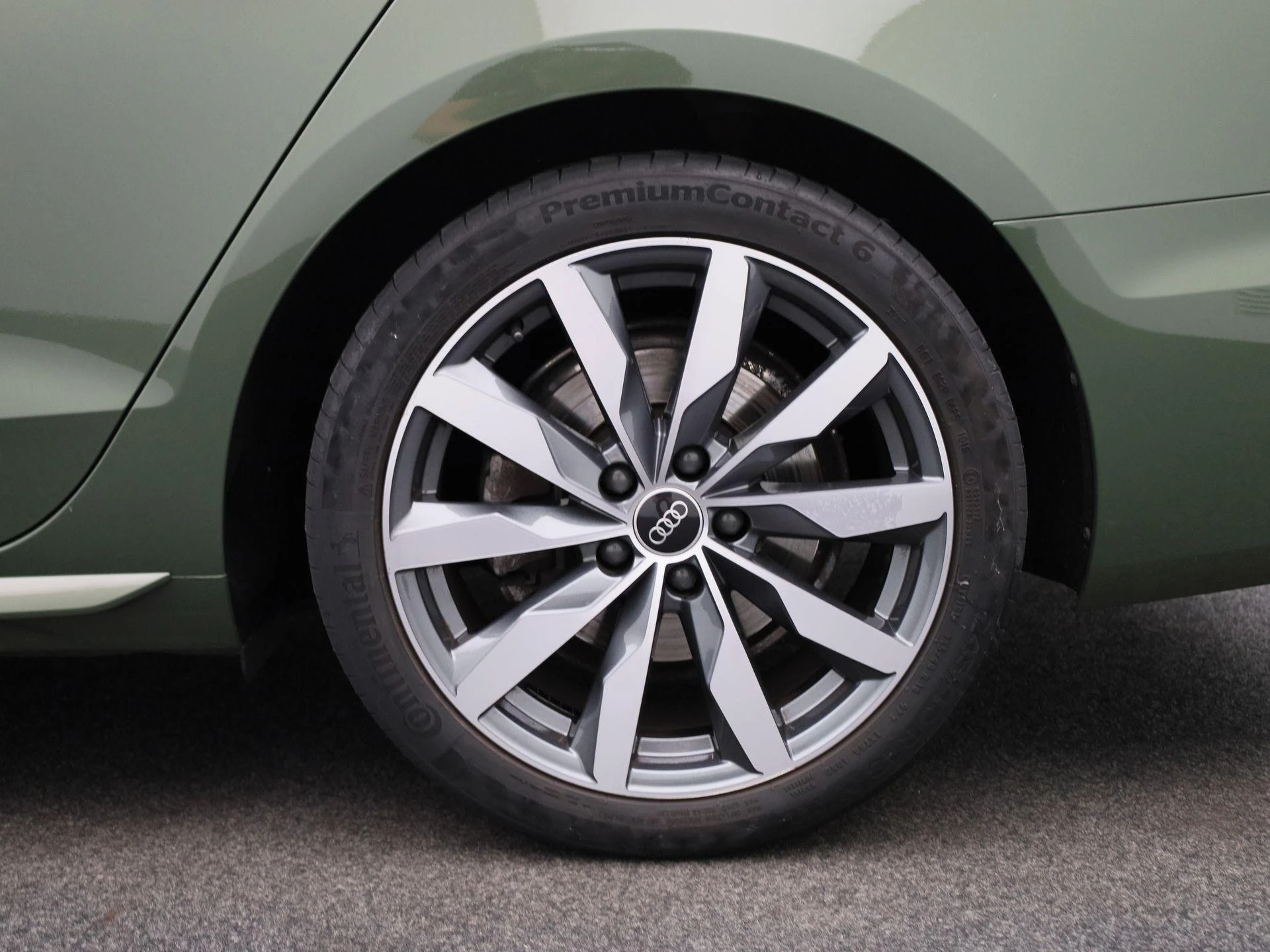 Audi-A4-image-13