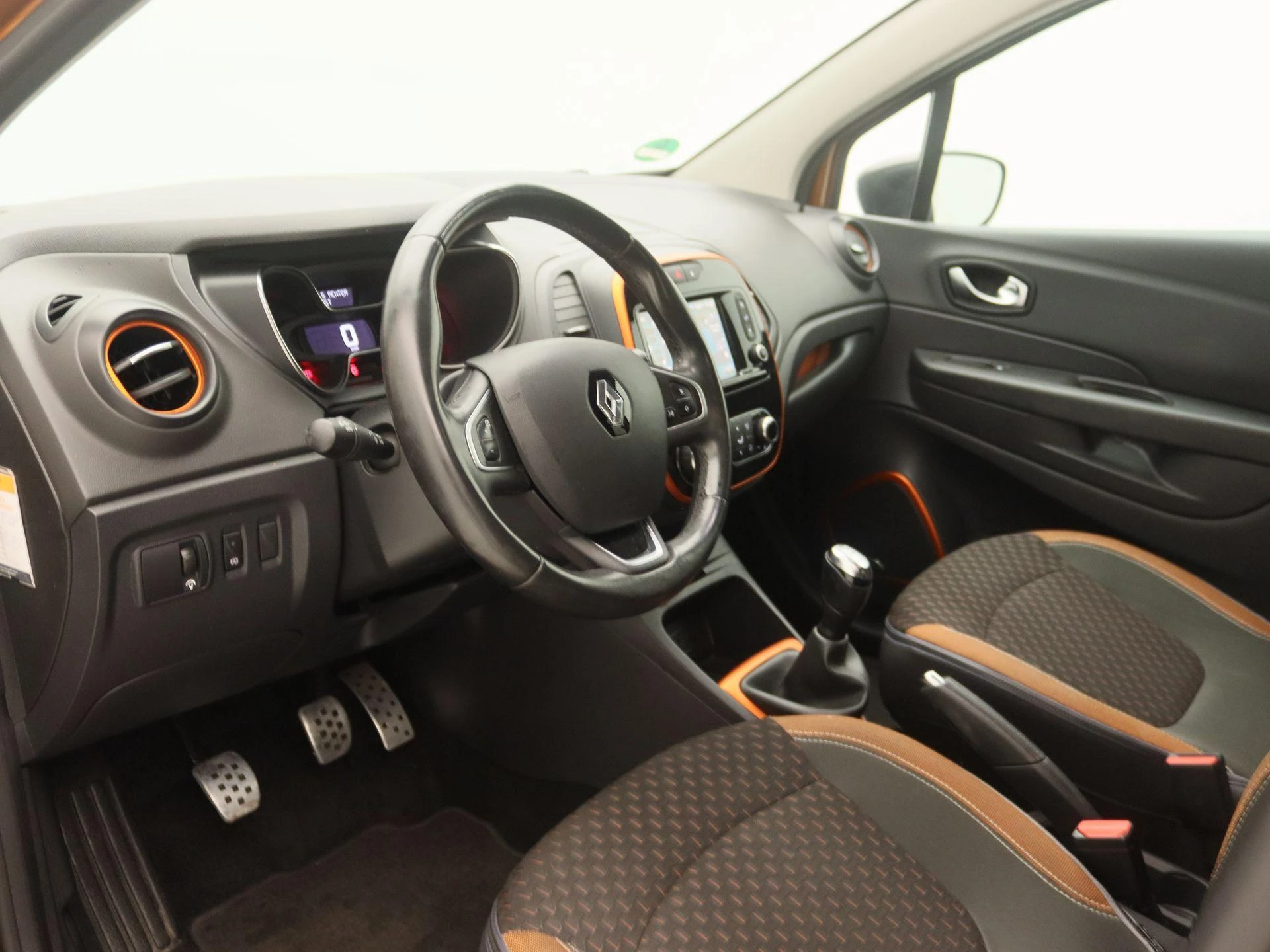 Renault-Captur-image-20