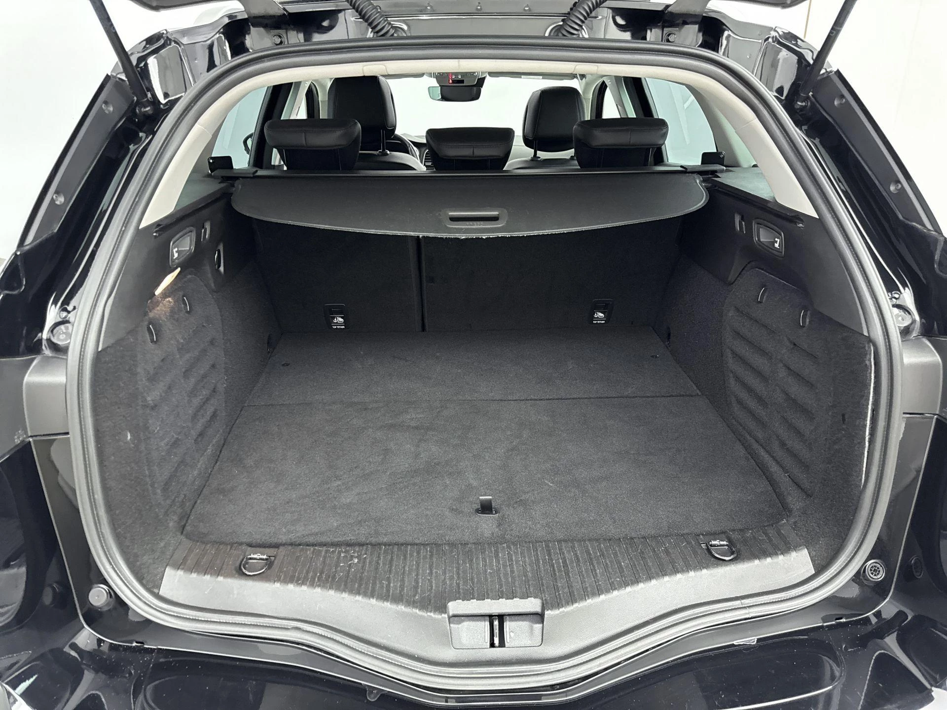 Renault-Megane E-Tech-image-20