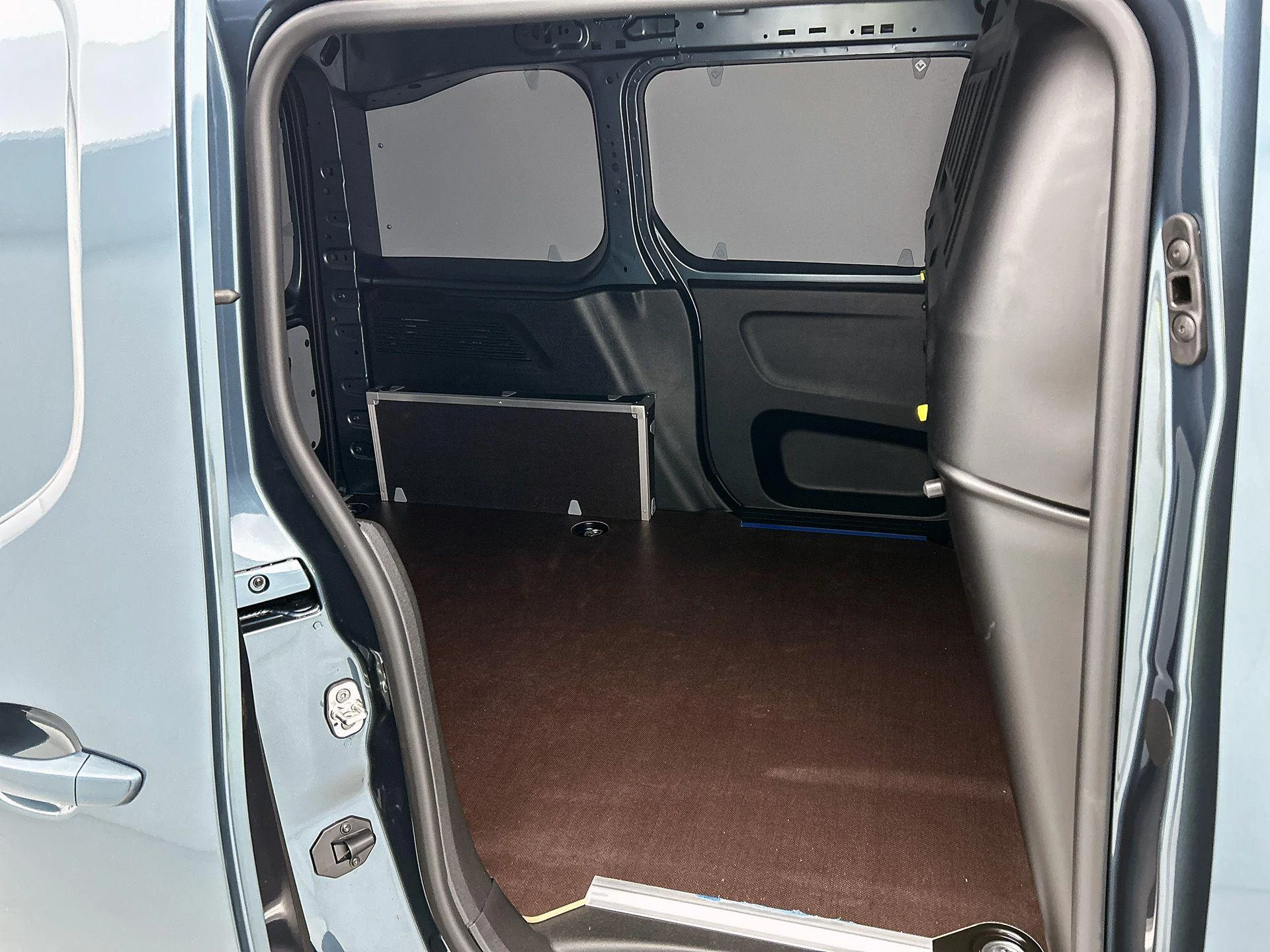 Opel-Combo-e-image-23