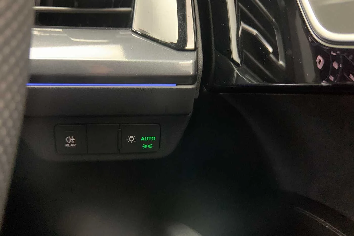Audi-Q4 Sportback e-tron-image-20