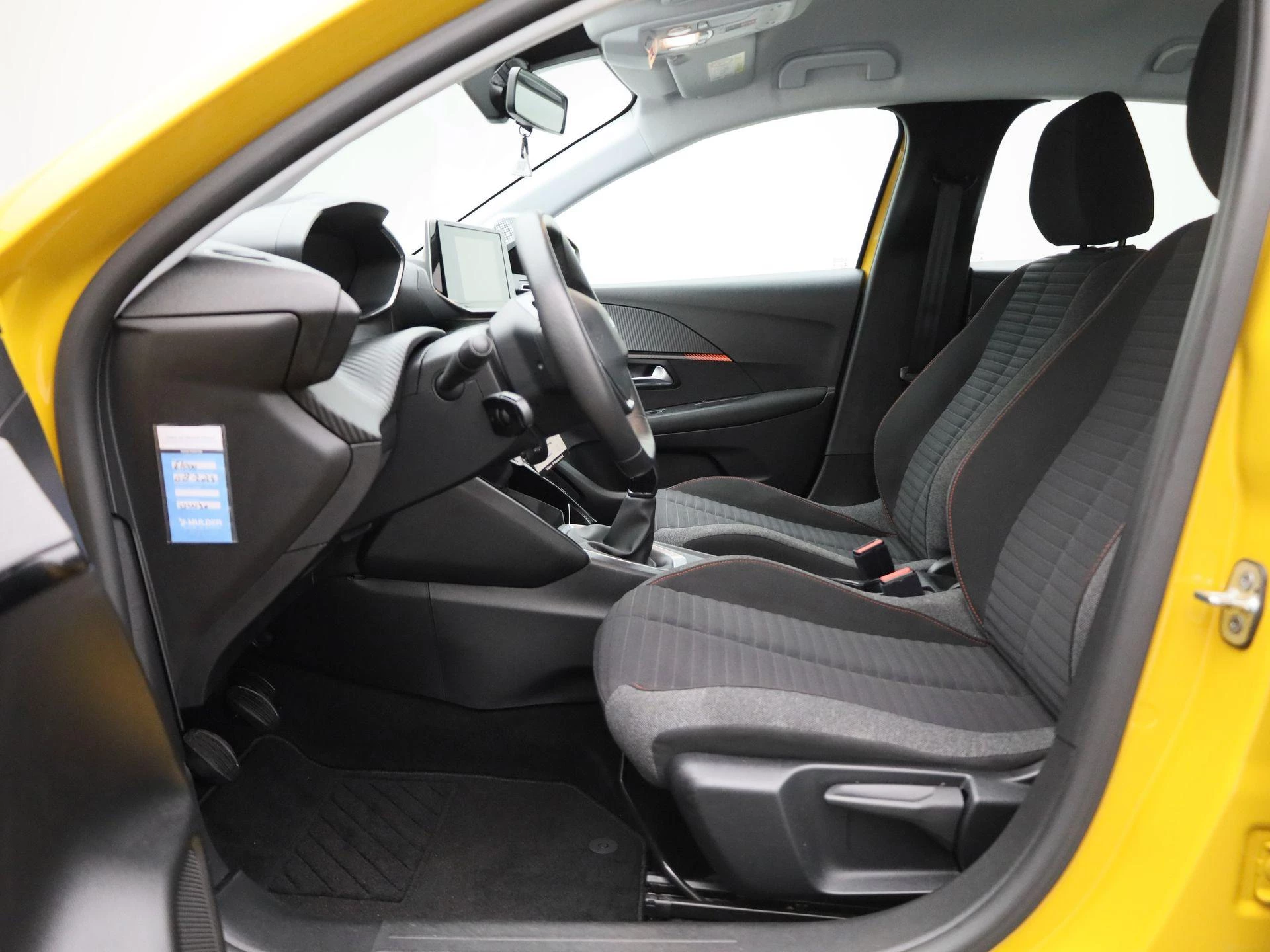 Peugeot-208-image-10