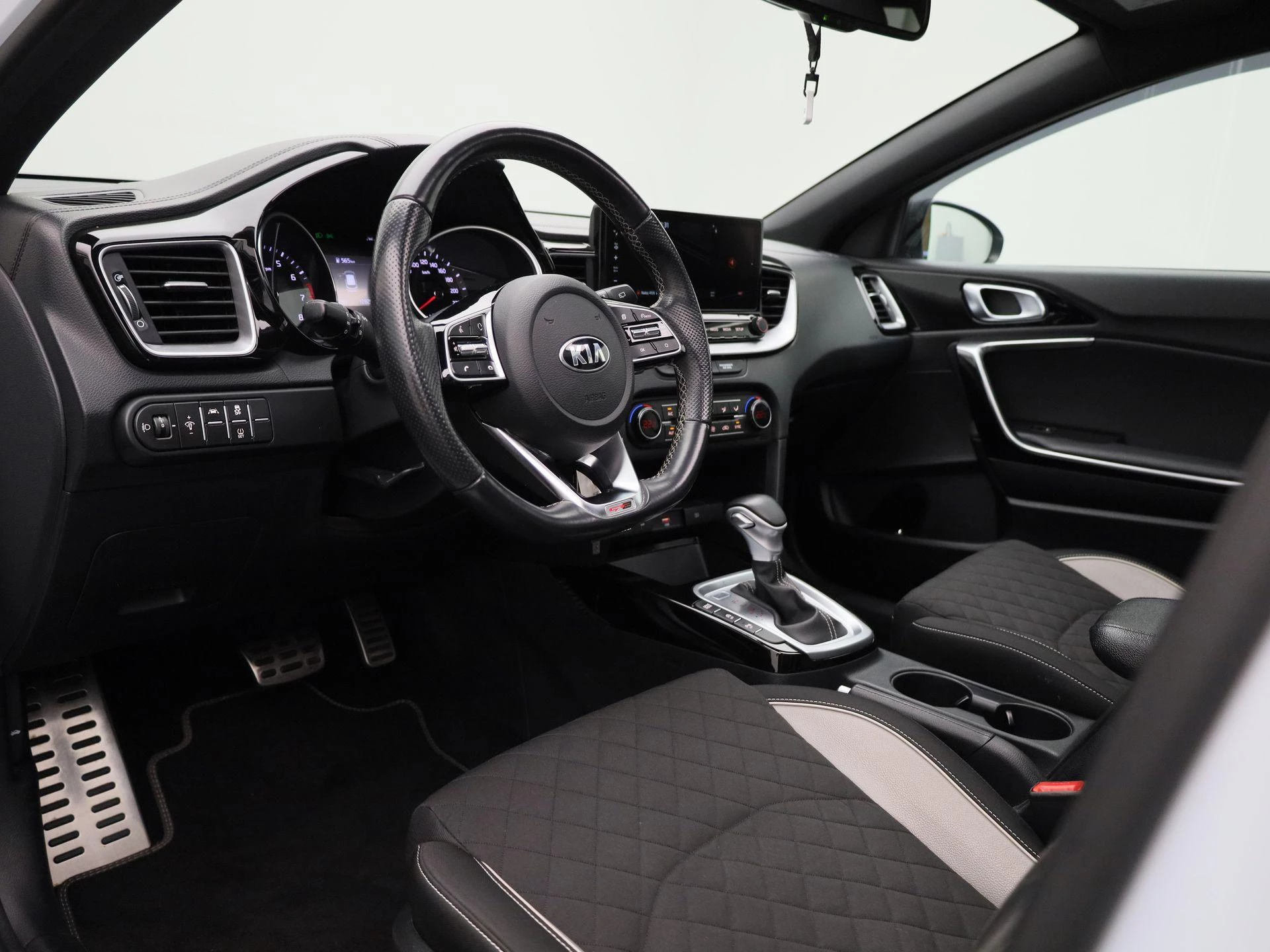 Kia-Ceed-image-28