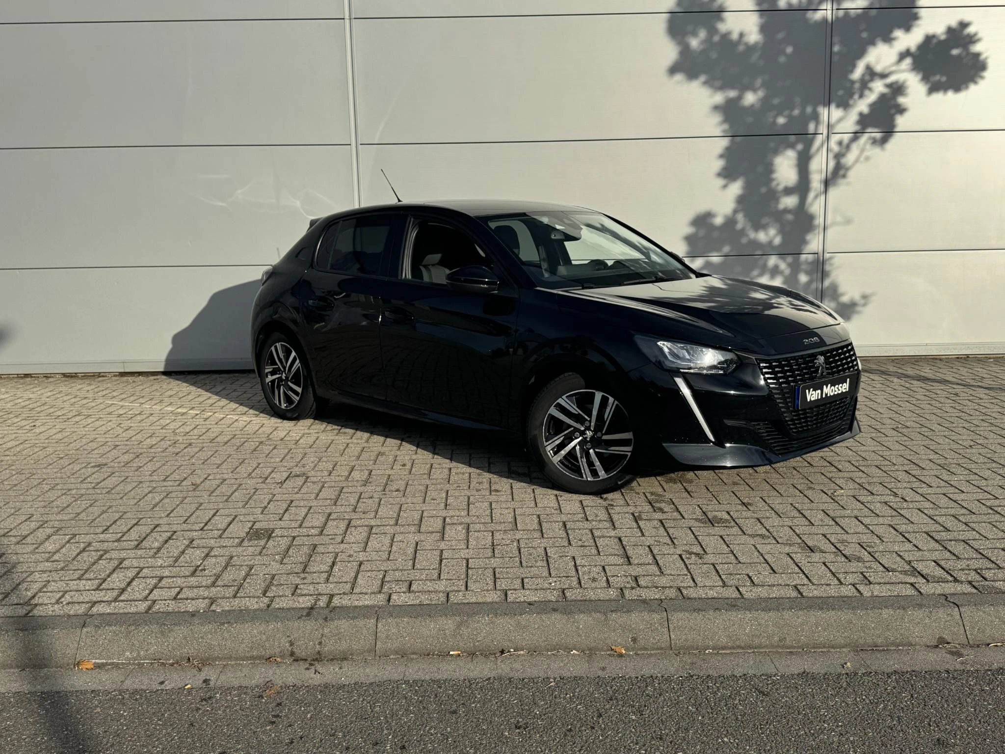 Peugeot-208-image-7