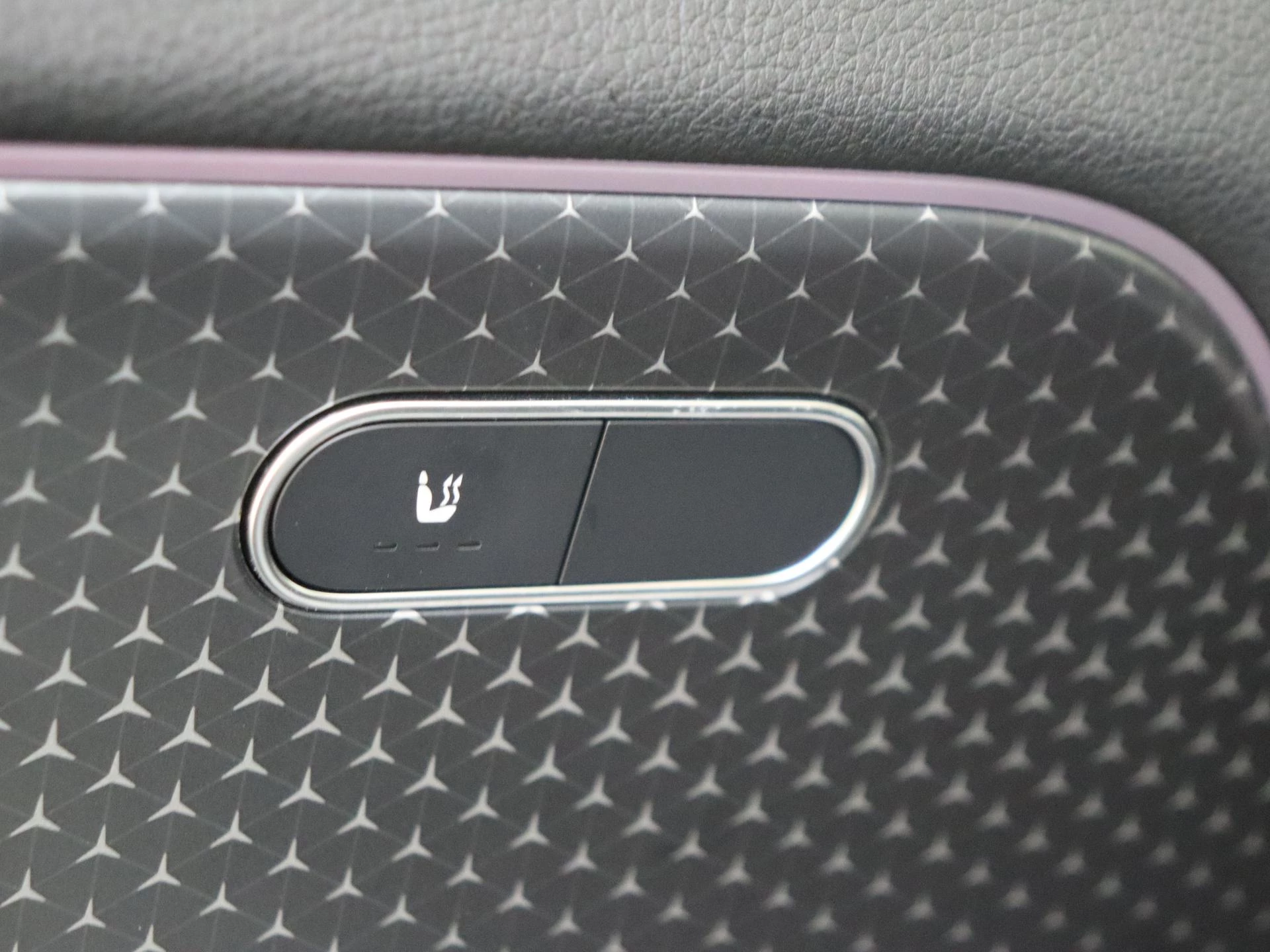 Mercedes-Benz-EQA-image-29