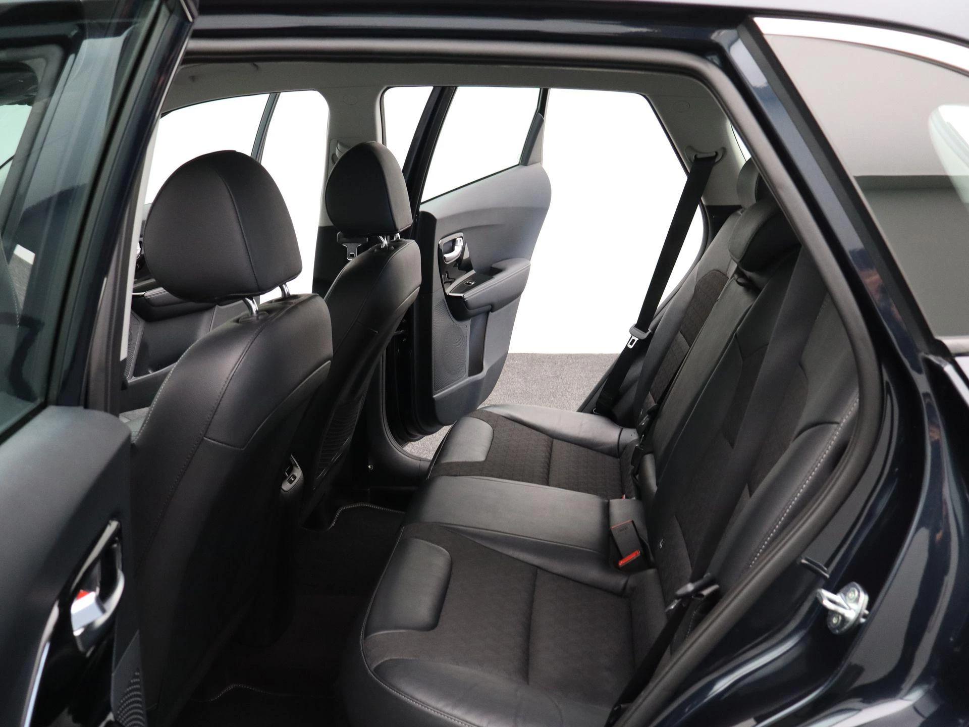 Kia-Niro-image-11