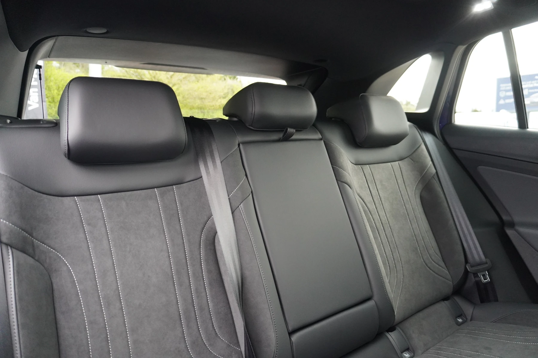 Volkswagen-ID.4-image-10