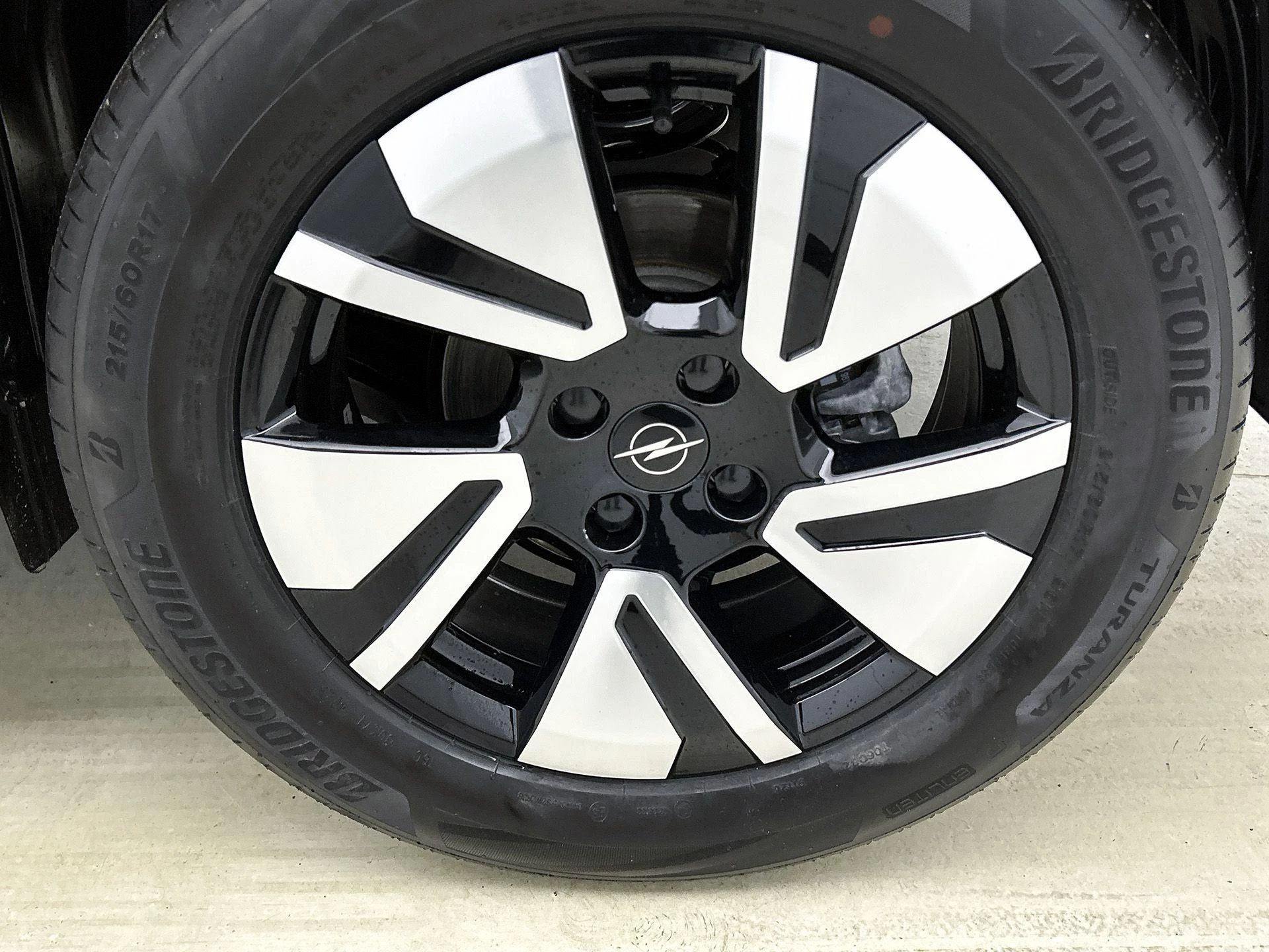 Opel-Frontera-image-30
