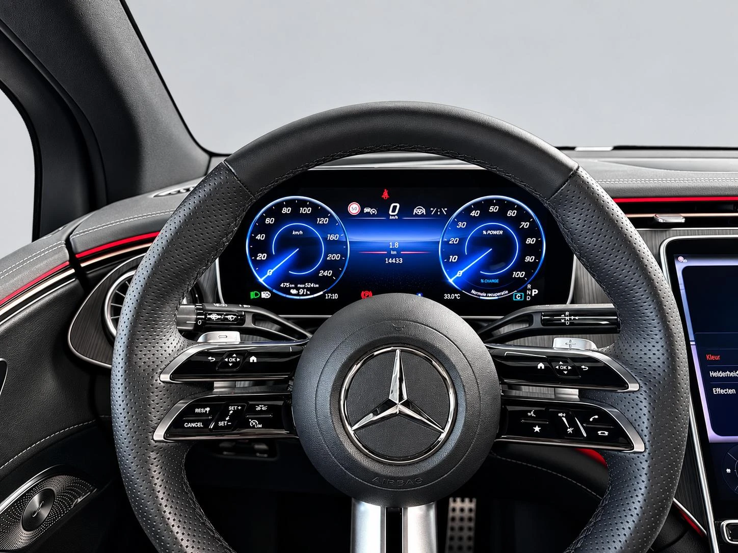 Mercedes-Benz-EQE-image-8