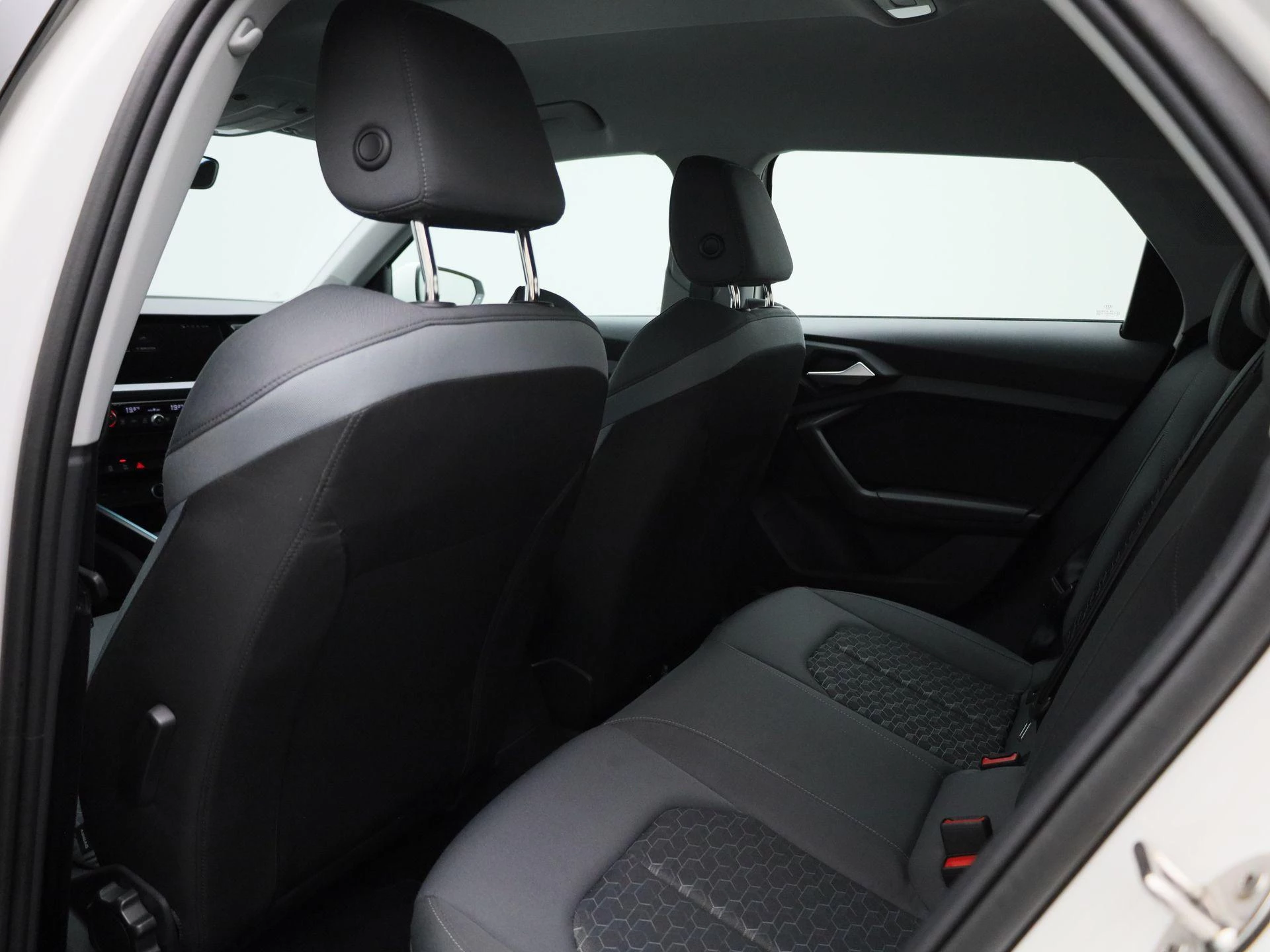 Audi-A1 Sportback-image-14