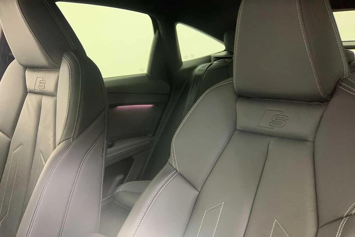 Audi-Q4 Sportback e-tron-image-8