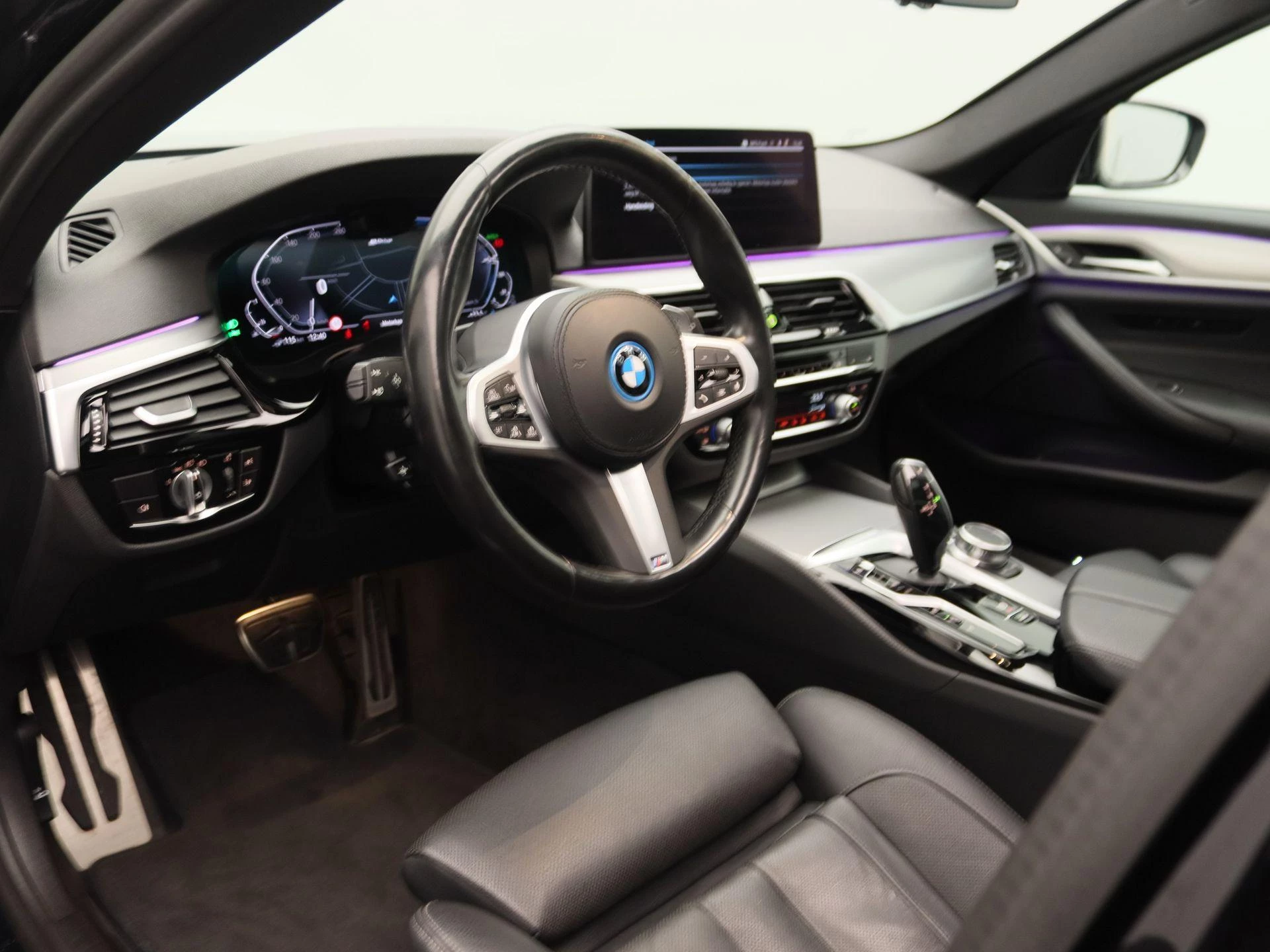 BMW-5 Serie-image-24
