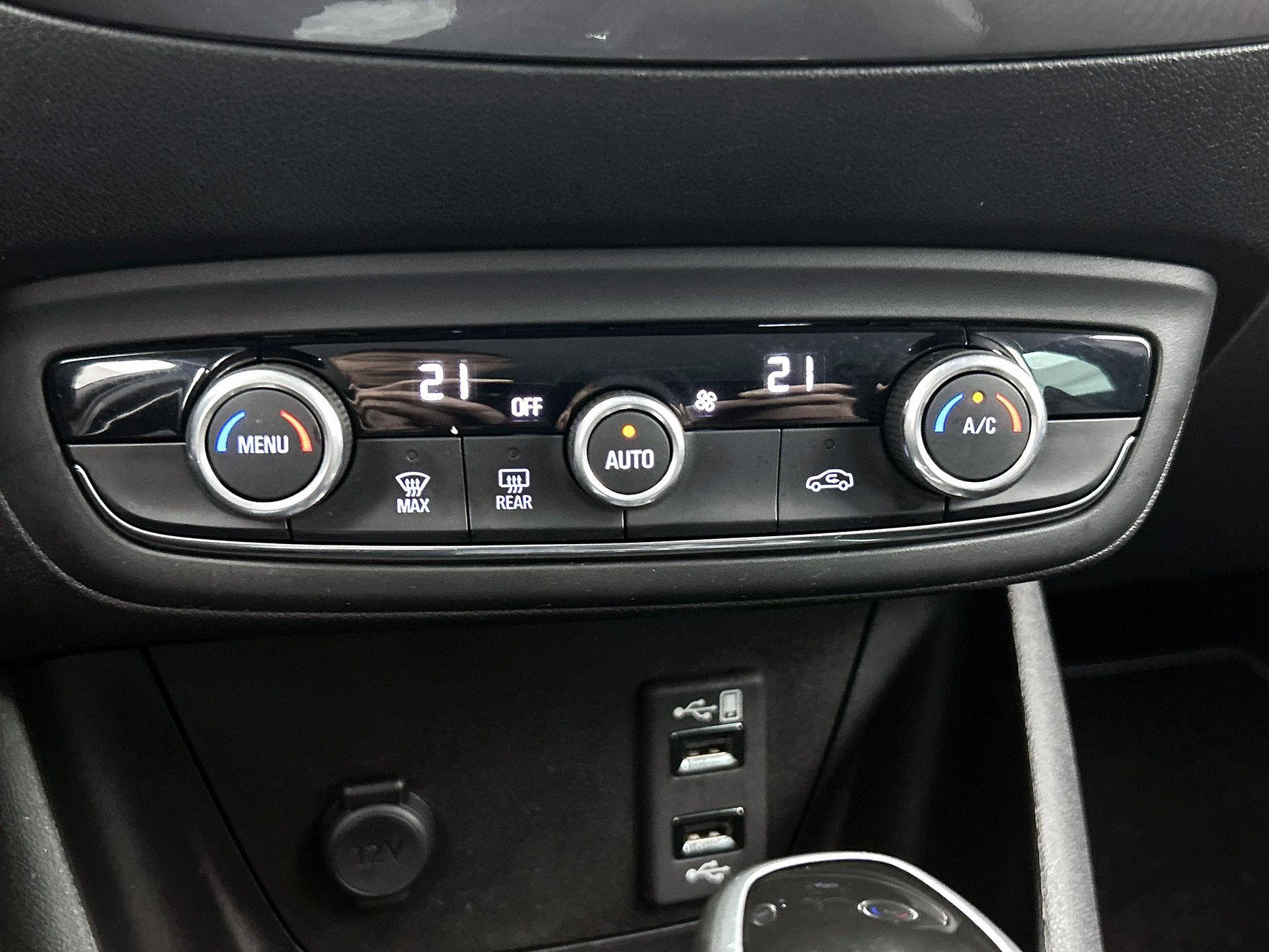 Opel-Crossland X-image-22