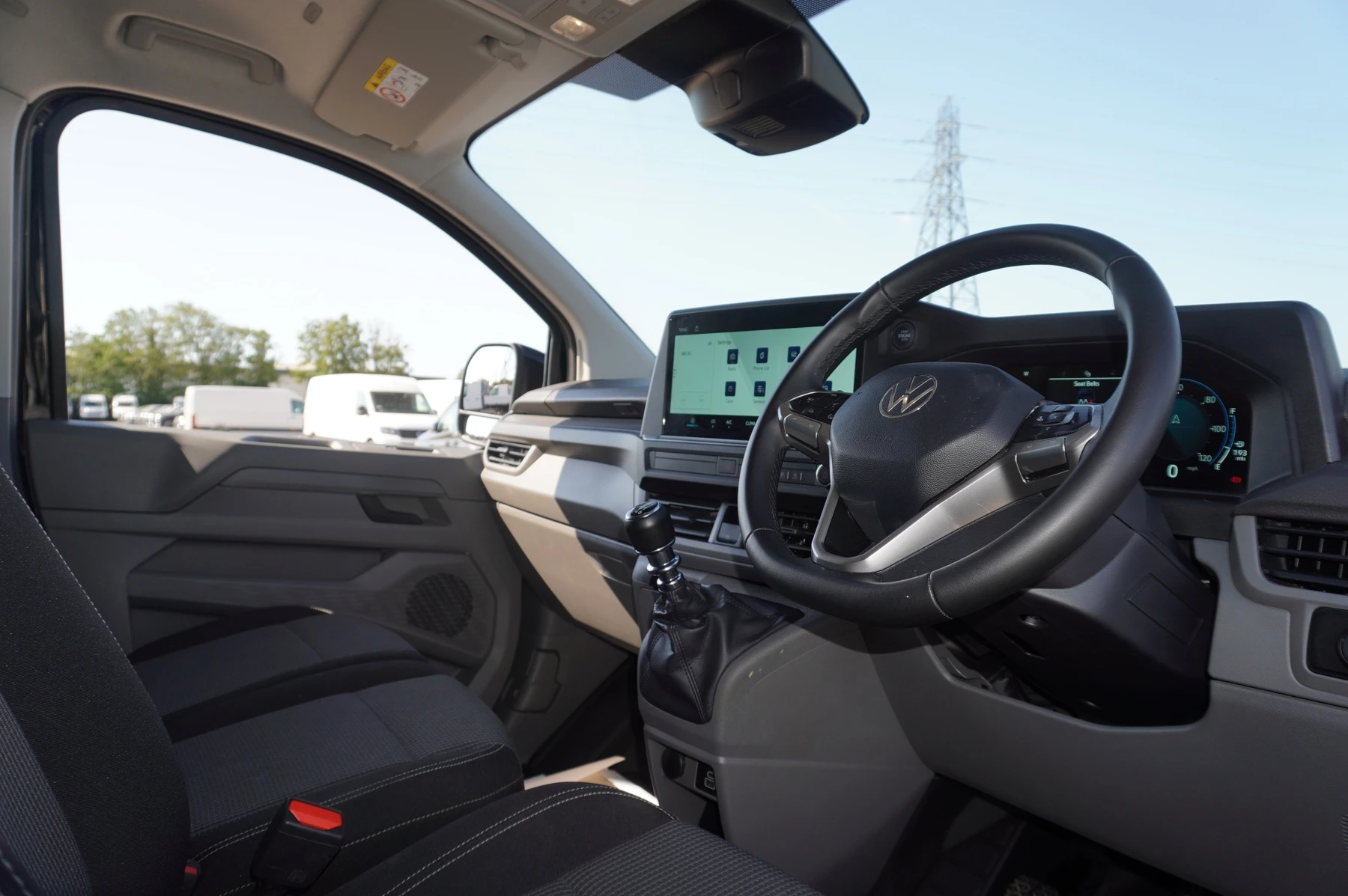 Volkswagen-Transporter-image-5
